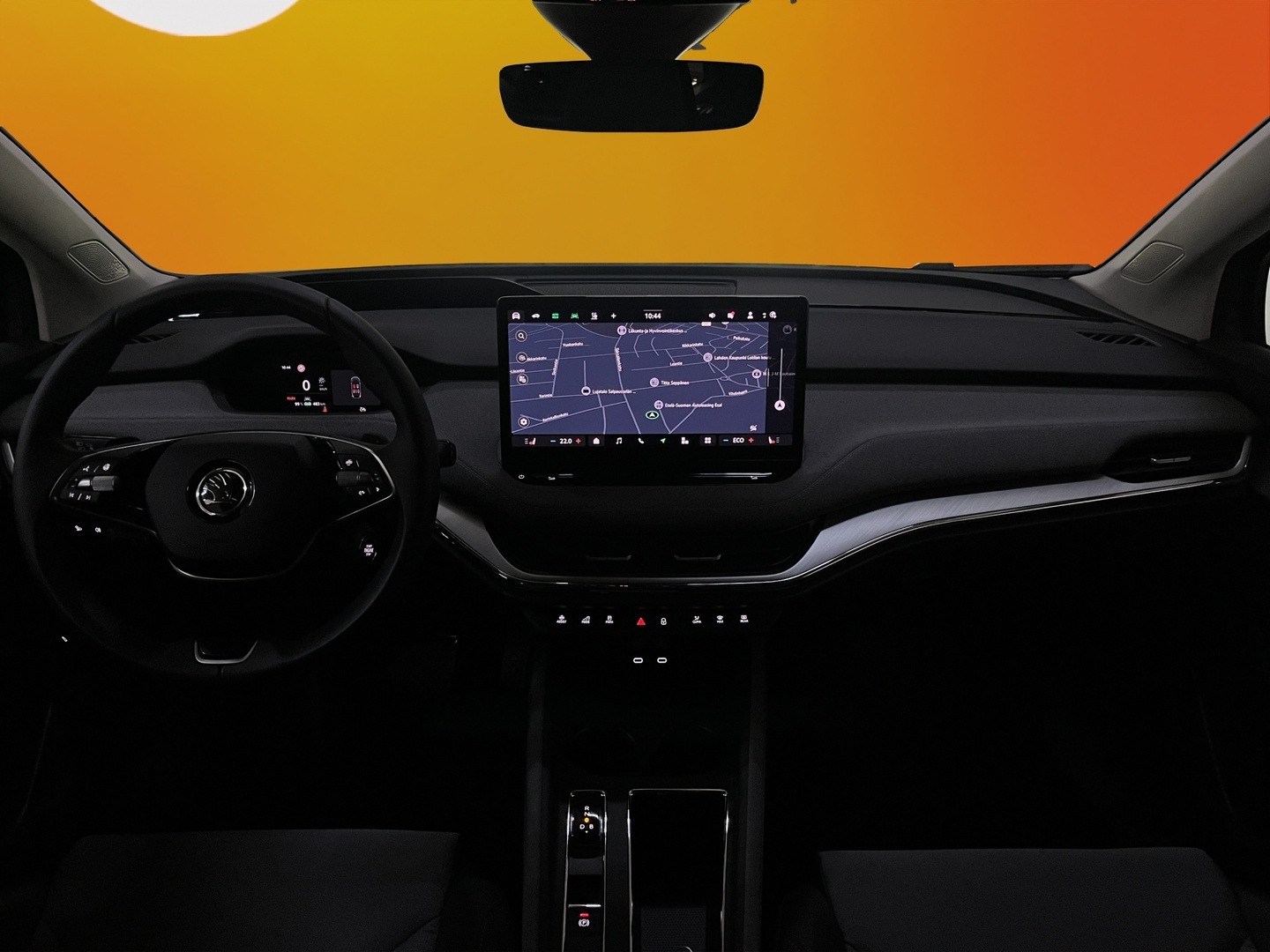SKODA Enyaq 2025