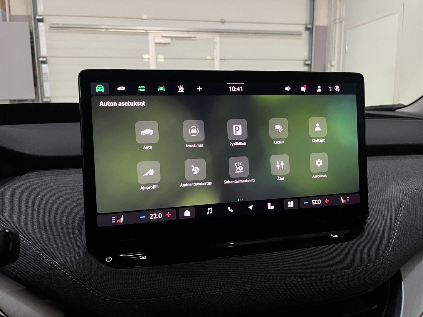 SKODA Enyaq 2025