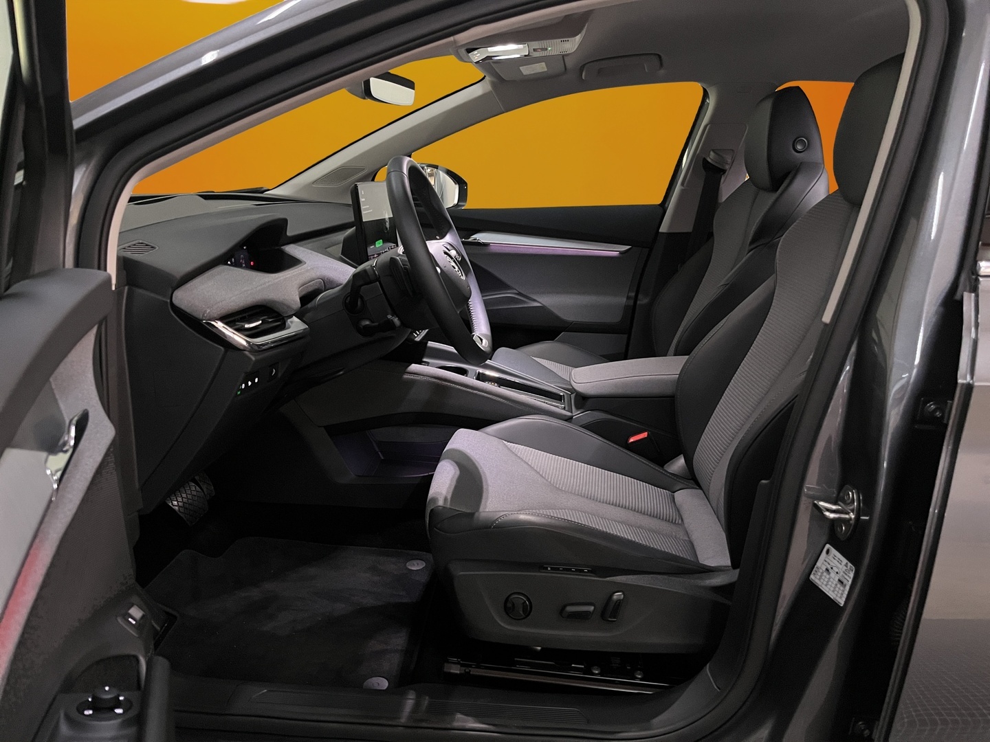 SKODA Enyaq 2025