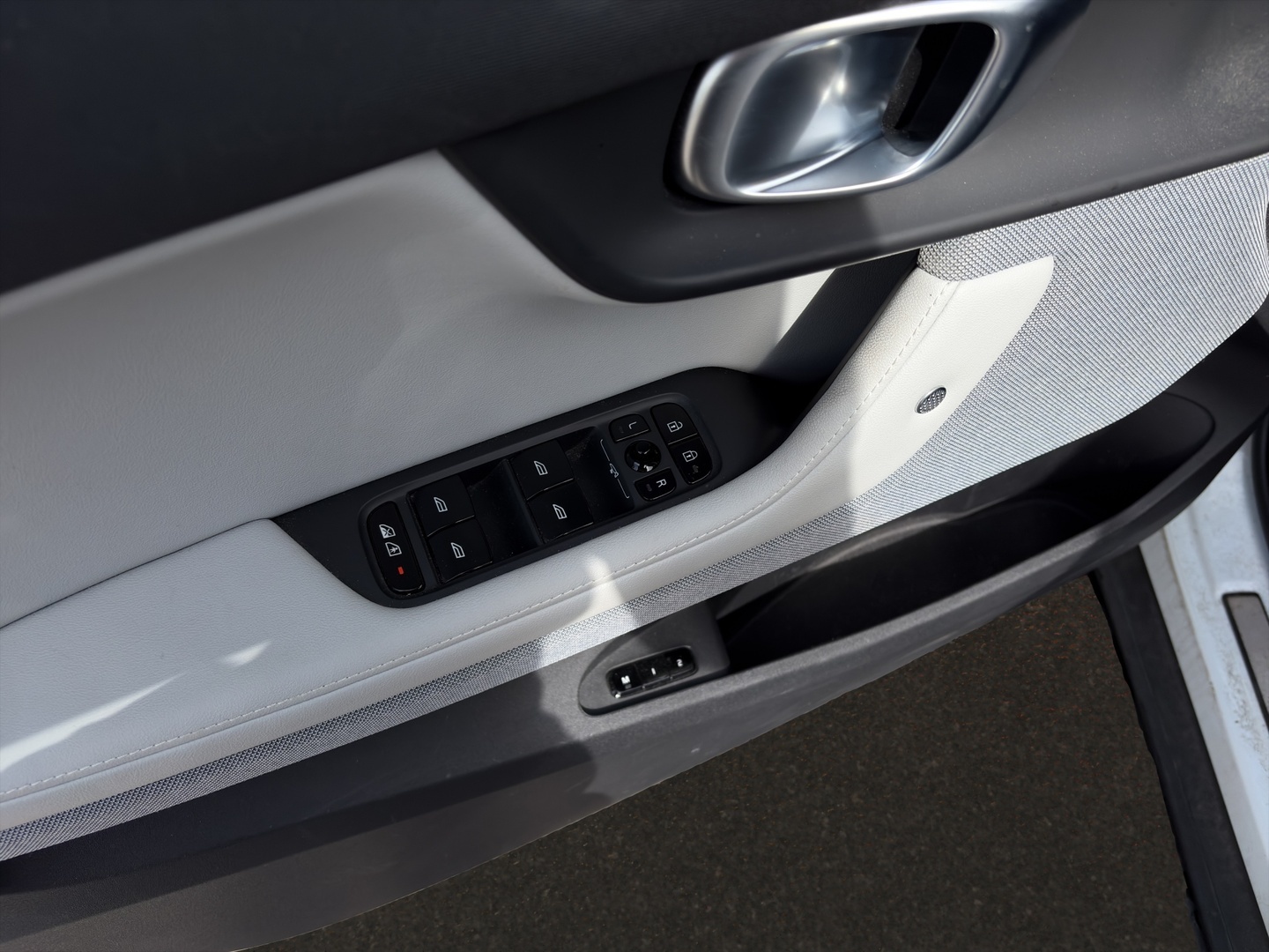 POLESTAR 2 2023