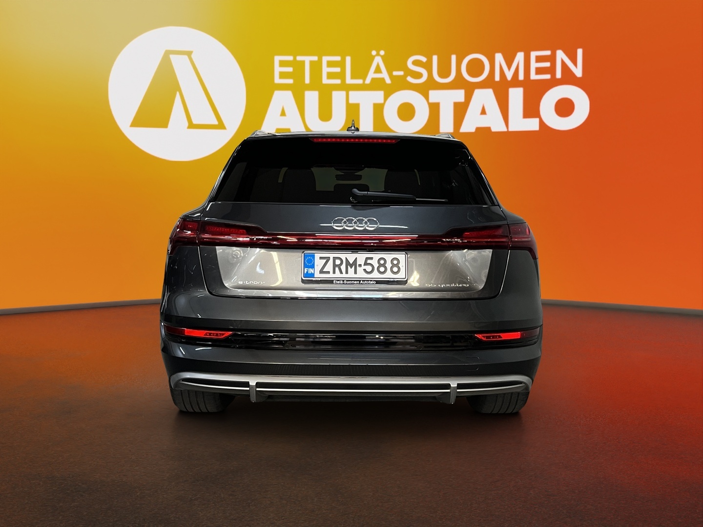 AUDI e-tron 2022