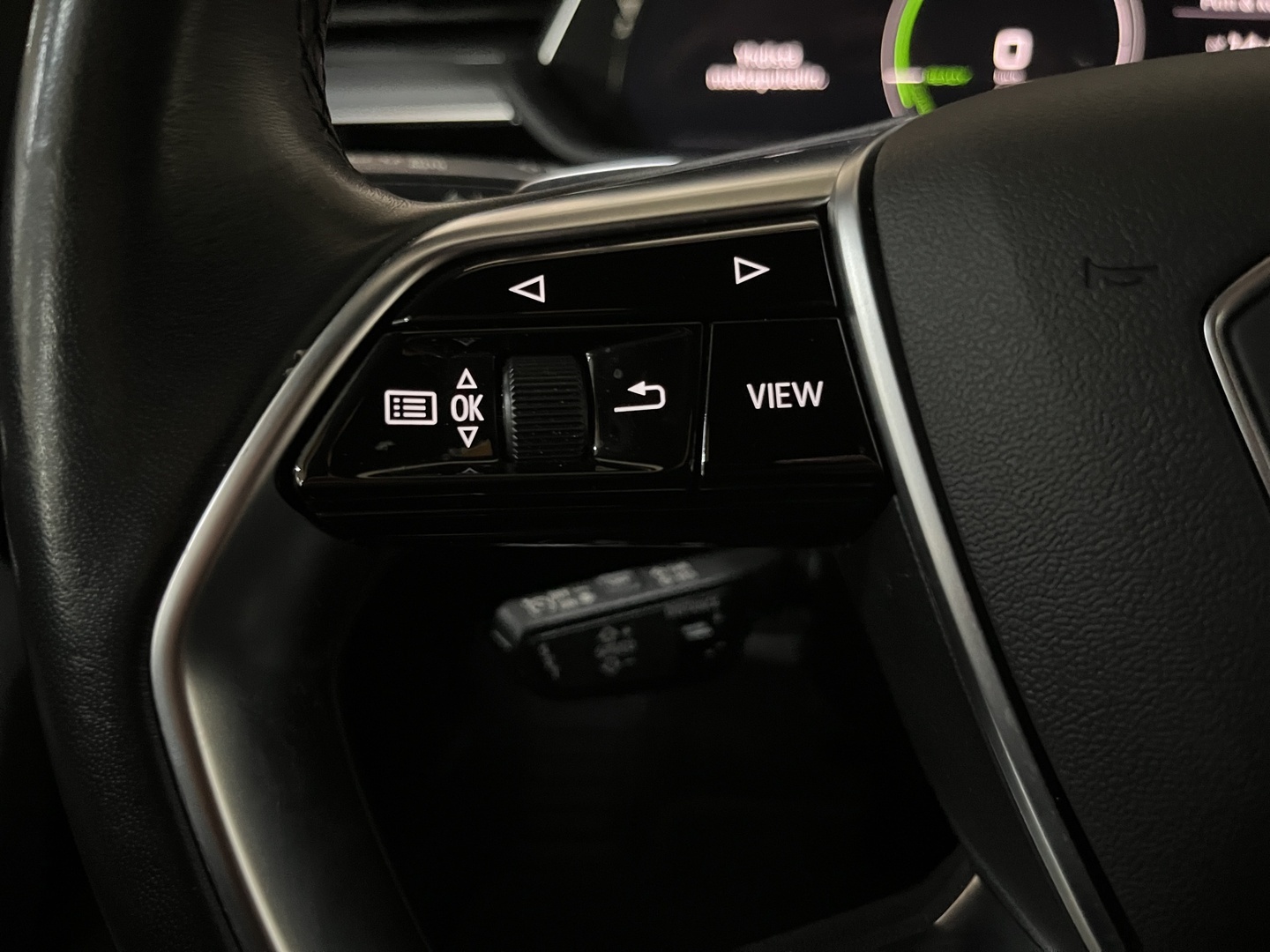 AUDI e-tron 2022
