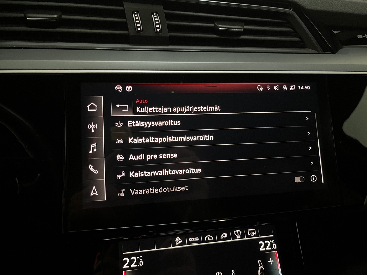 AUDI e-tron 2022