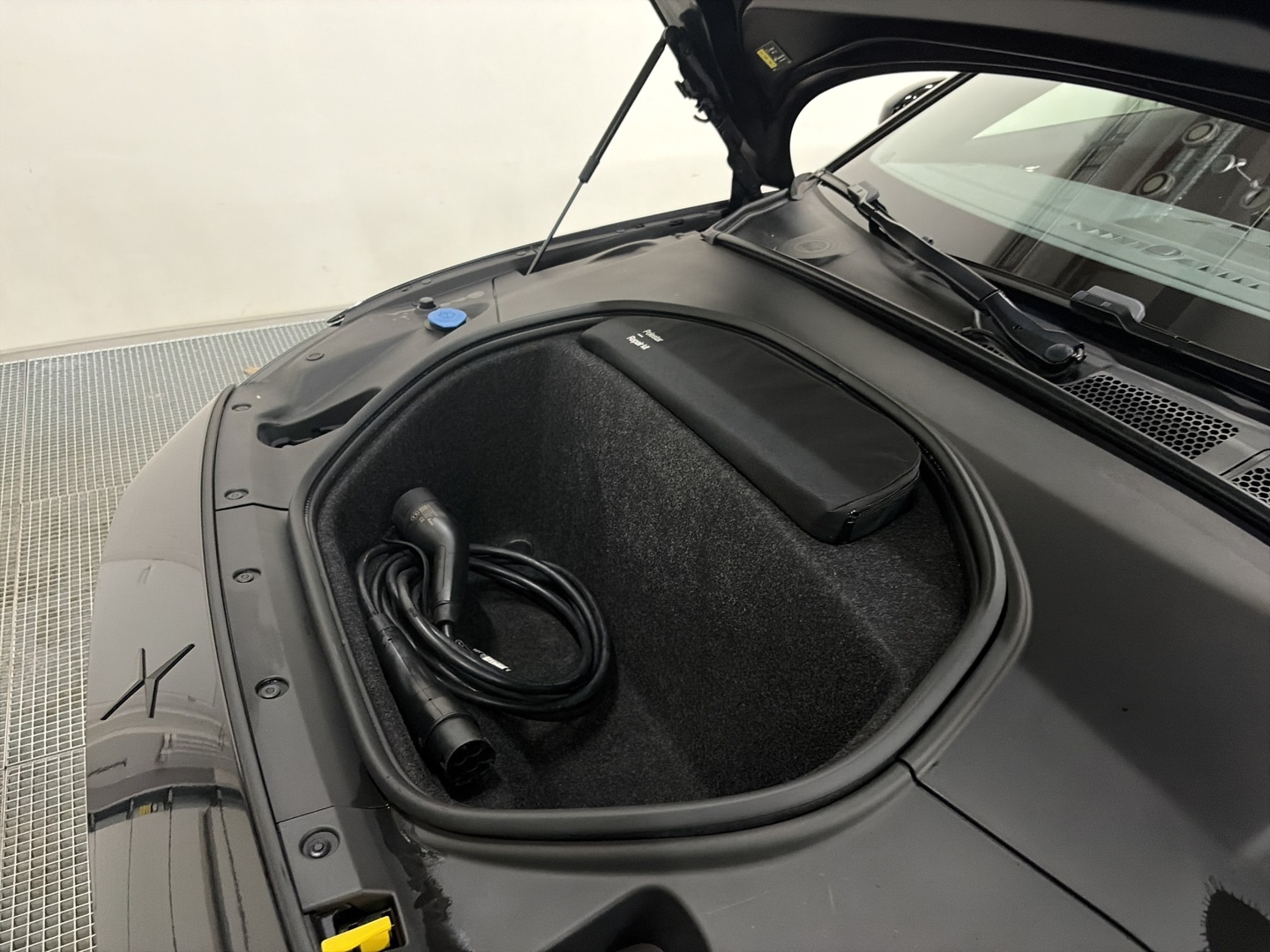 POLESTAR 2 2023