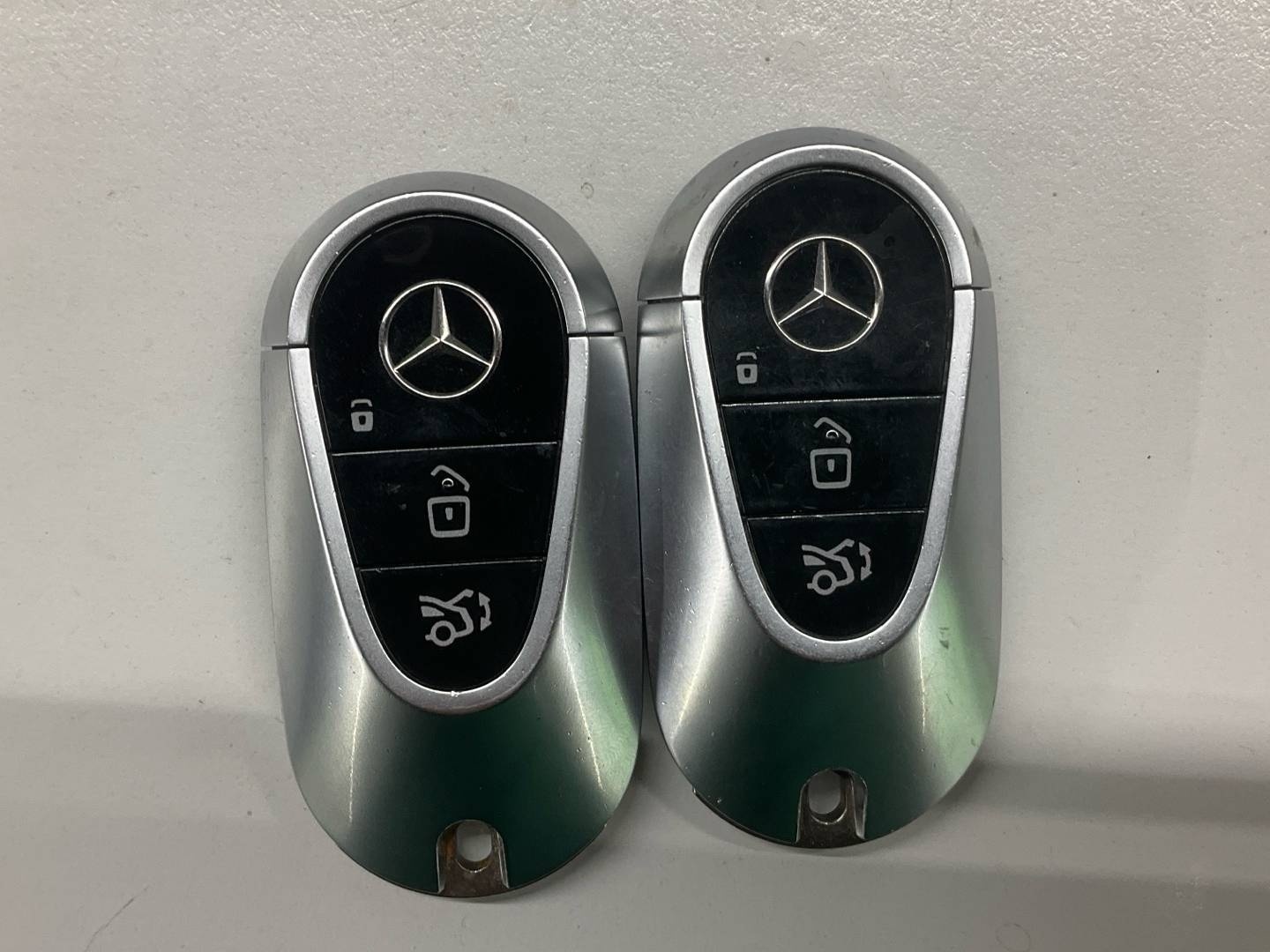 MERCEDES-BENZ EQS 2023