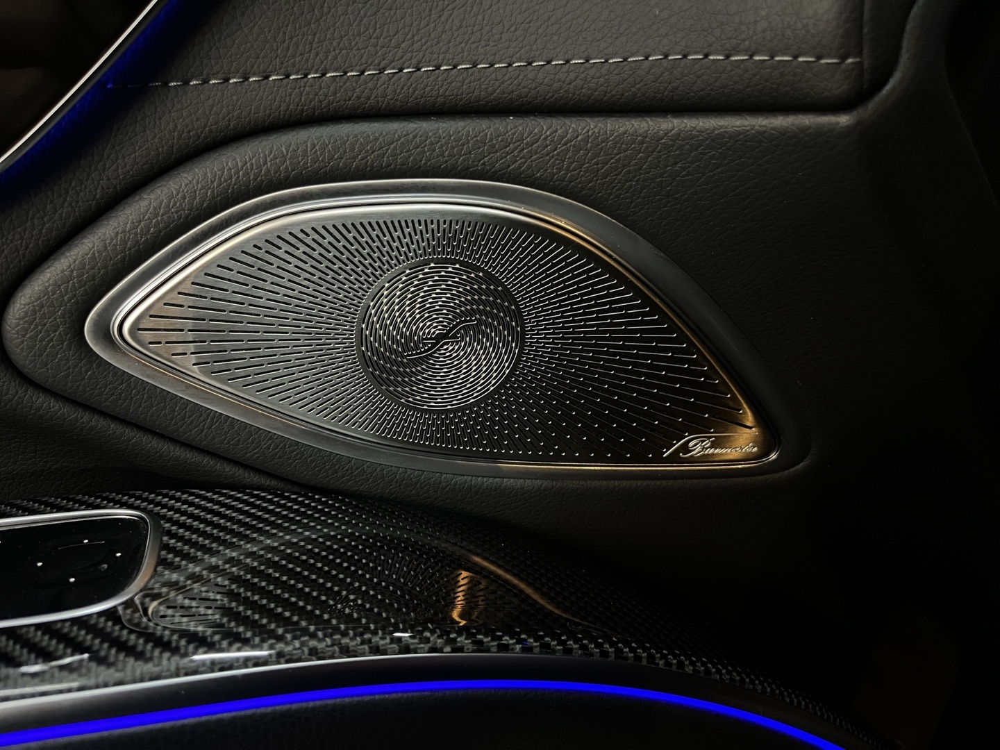 MERCEDES-BENZ EQS 2023