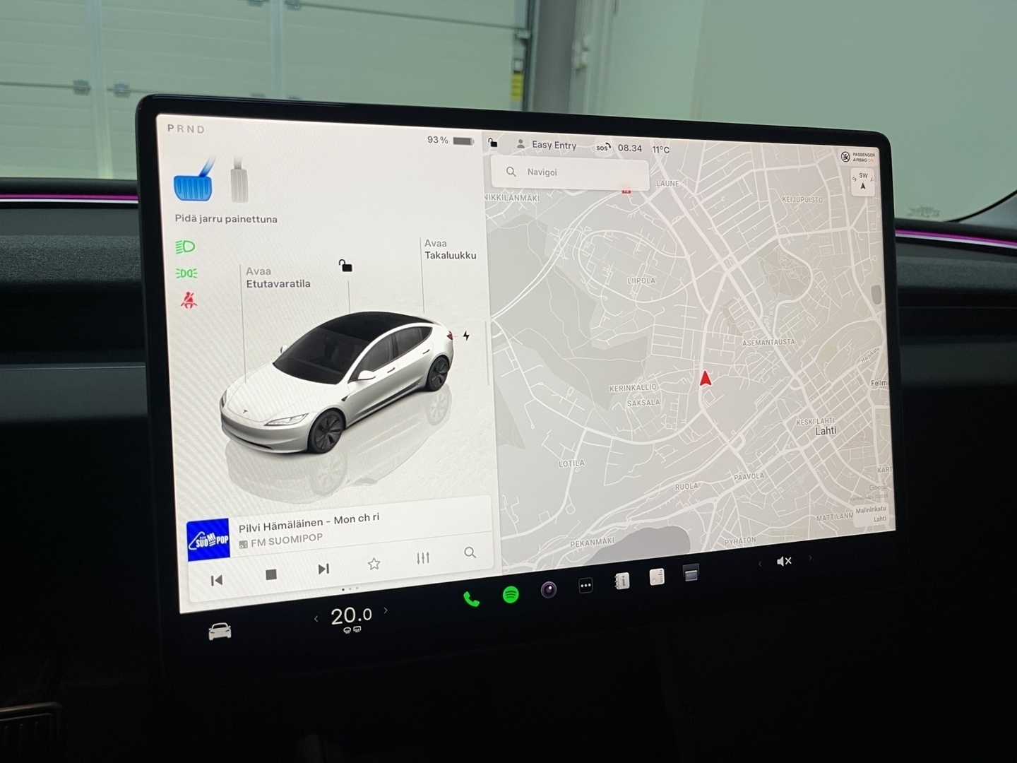 TESLA Model 3 2024