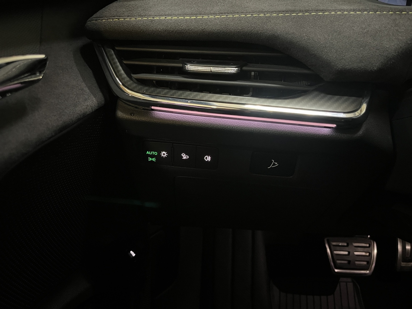 SKODA Enyaq 2024