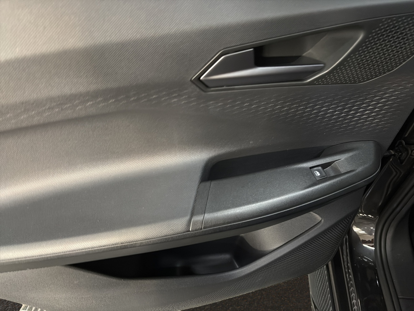 CUPRA Born 2023