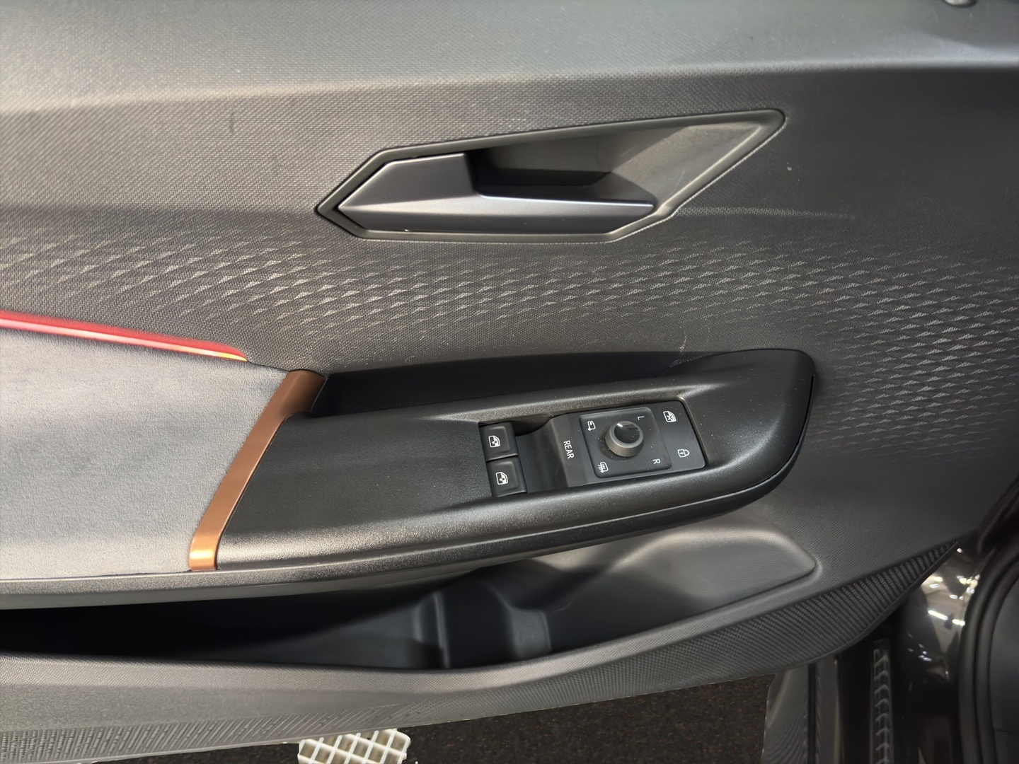 CUPRA Born 2023