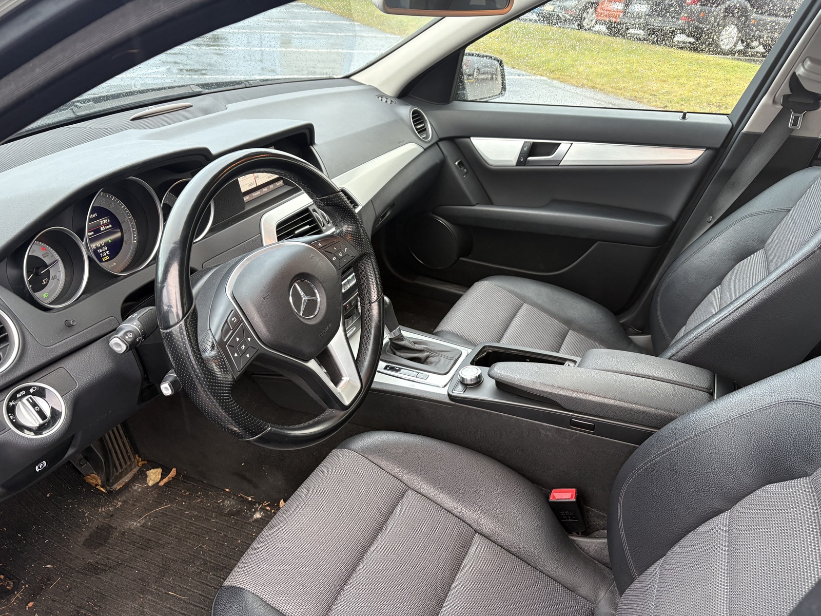 Mercedes-Benz C 2012