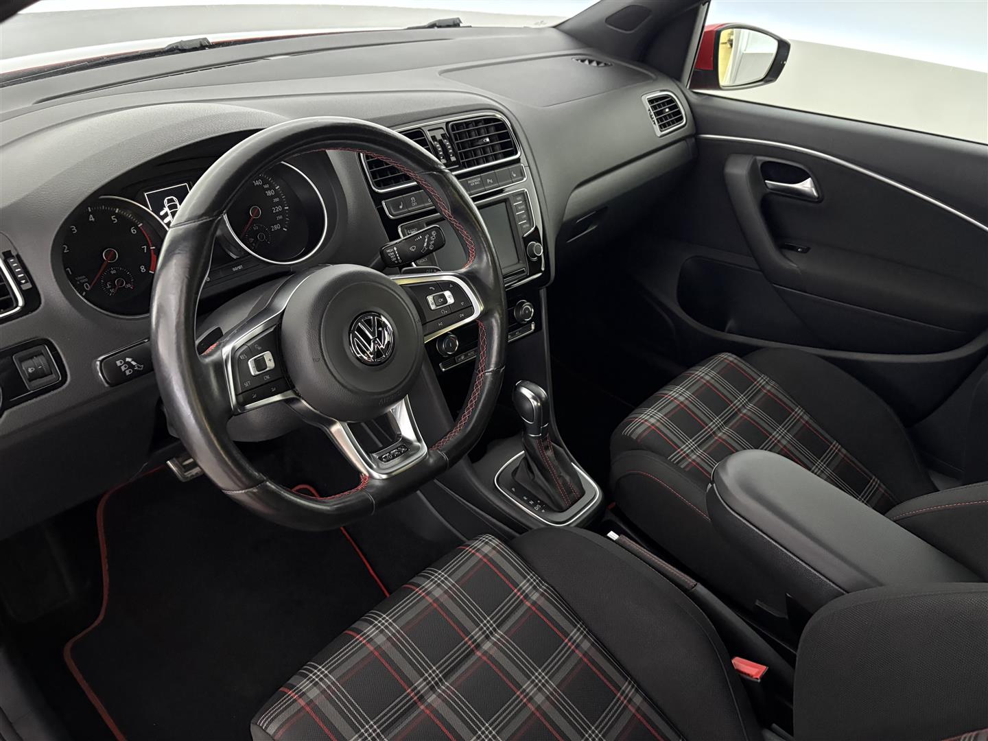 Volkswagen Polo 2015