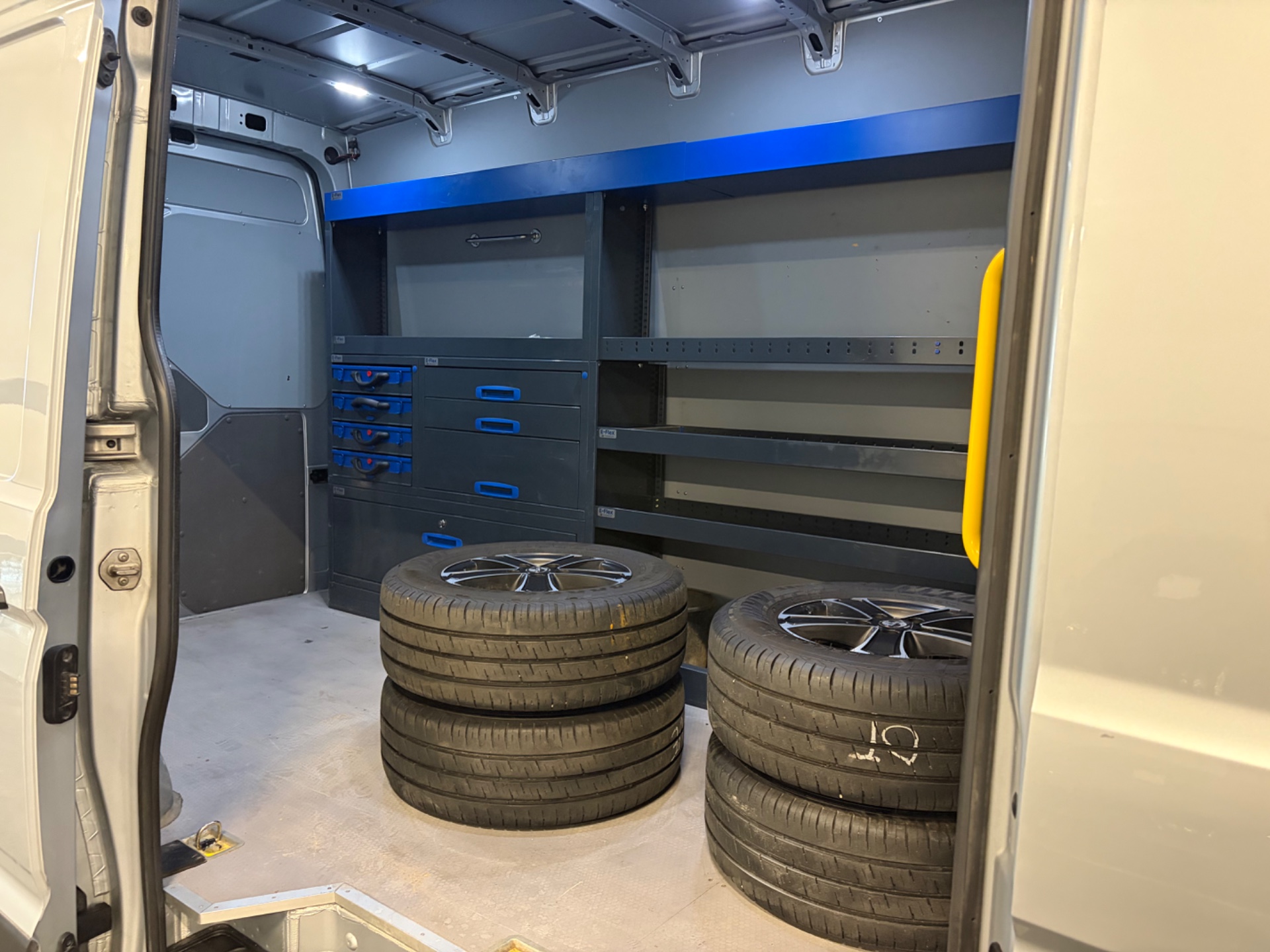 VOLKSWAGEN Crafter 2018