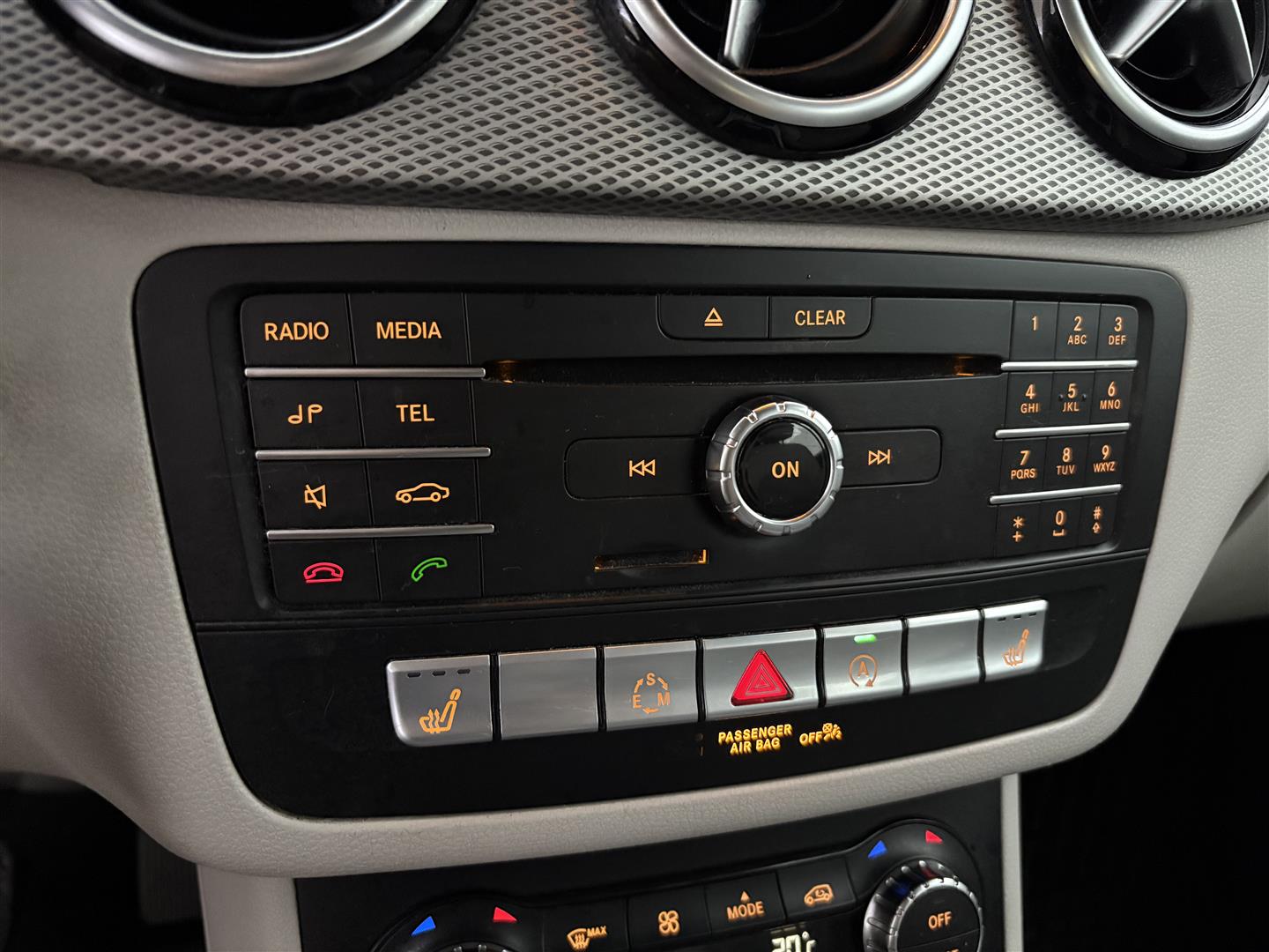 MERCEDES-BENZ B 2015