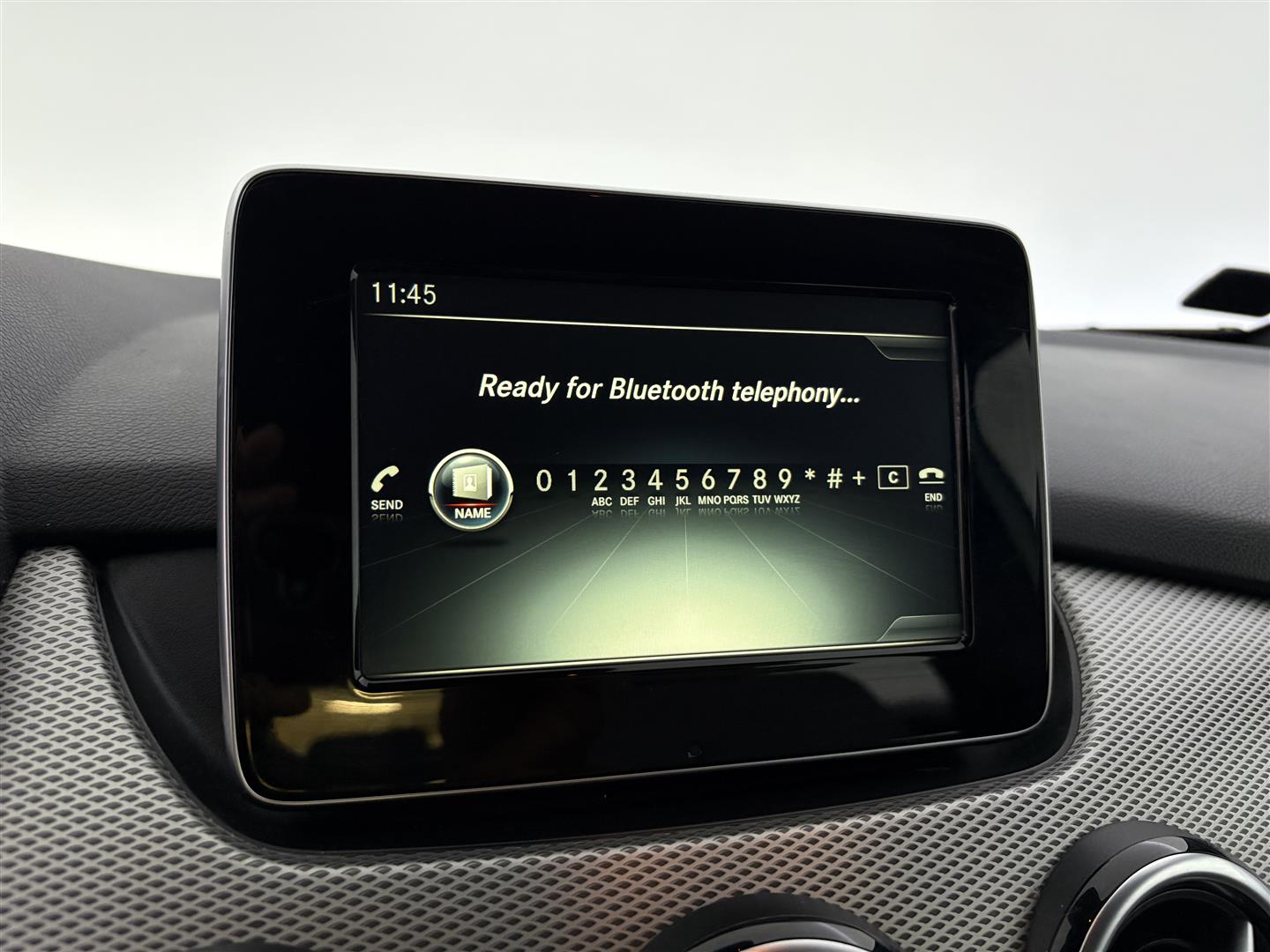 MERCEDES-BENZ B 2015