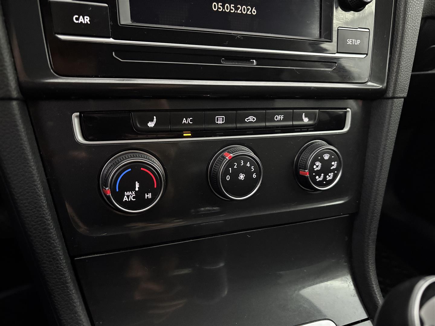VOLKSWAGEN Golf 2019