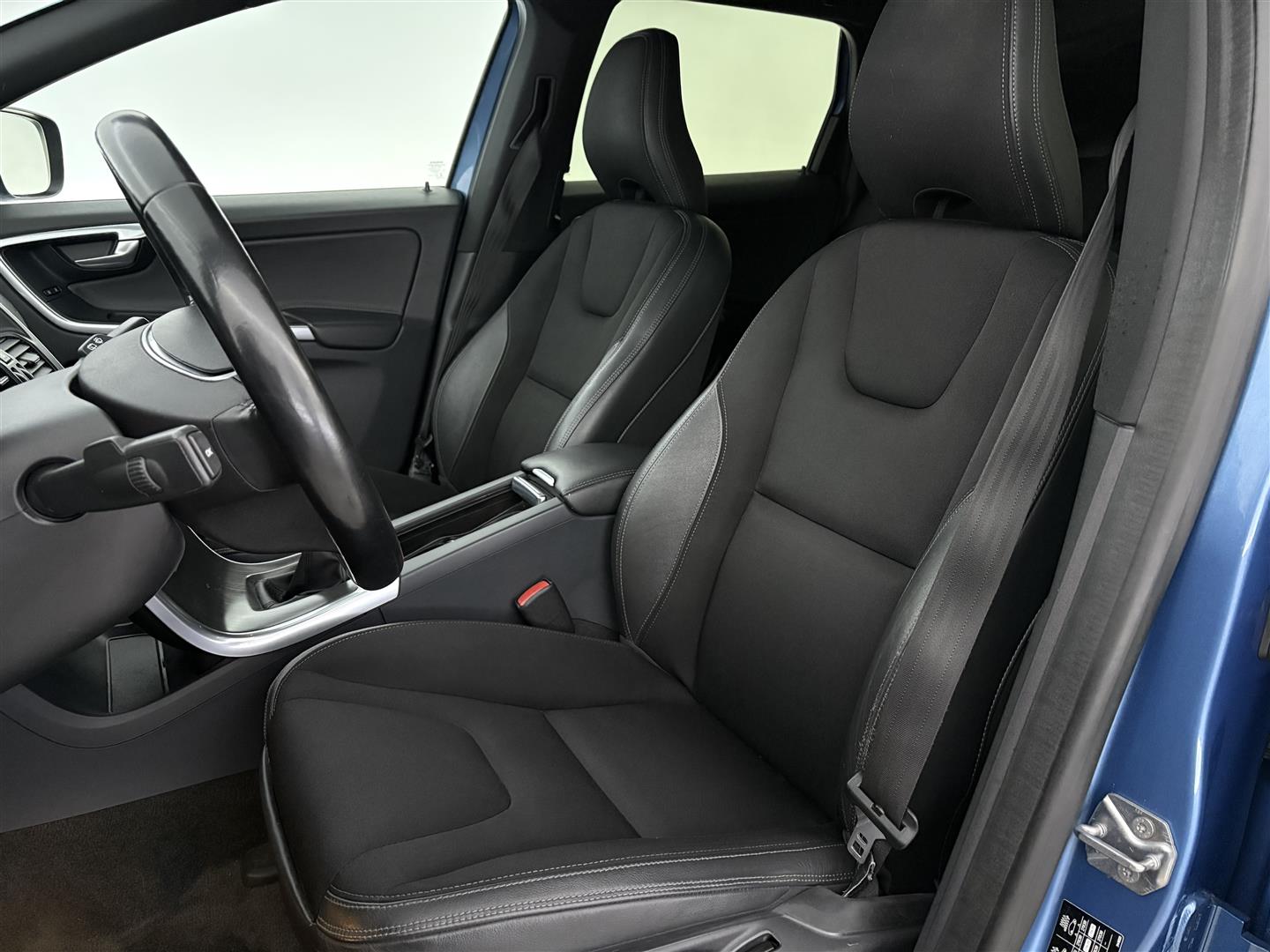 VOLVO XC60 2015