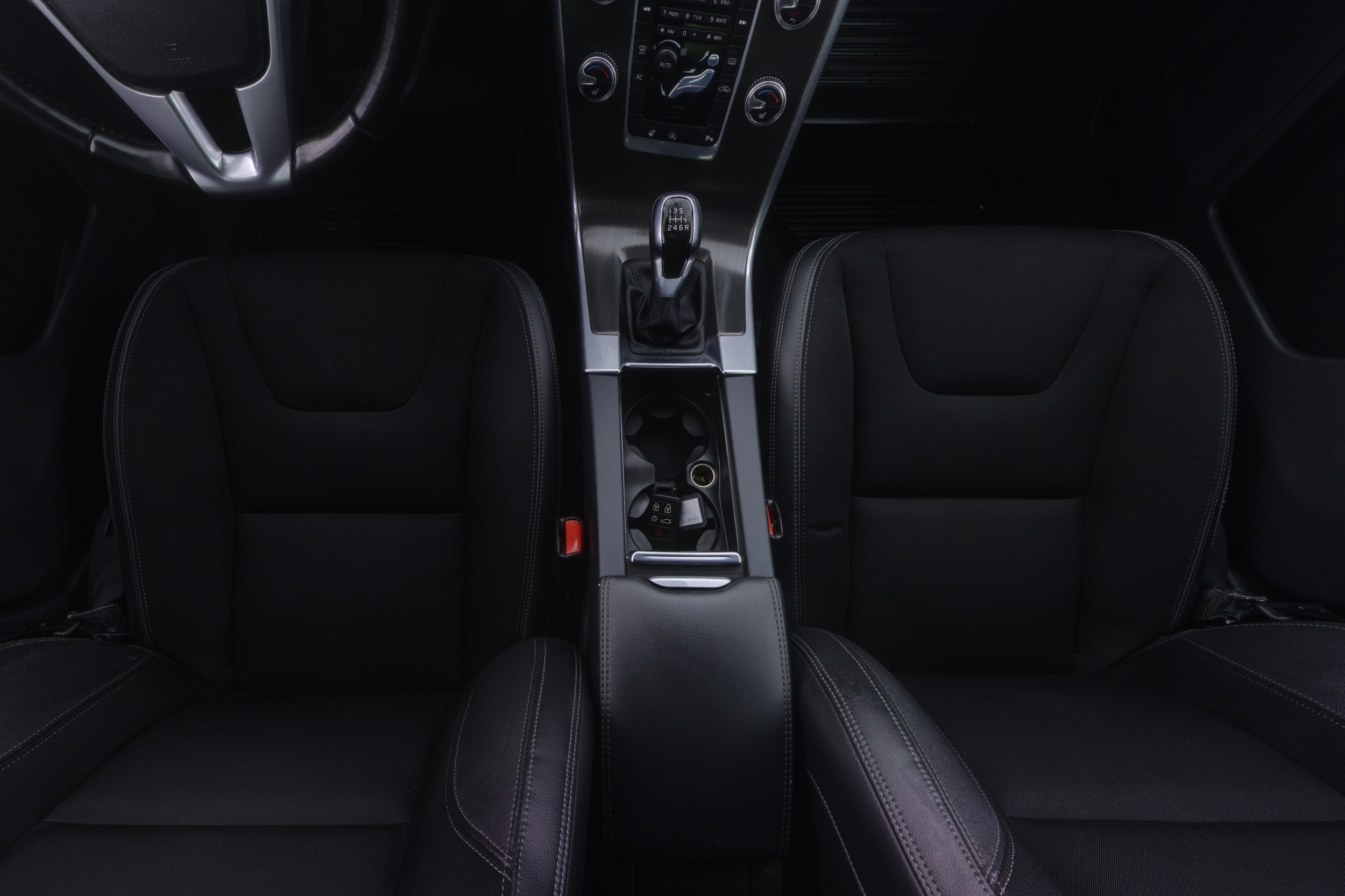 VOLVO XC60 2015