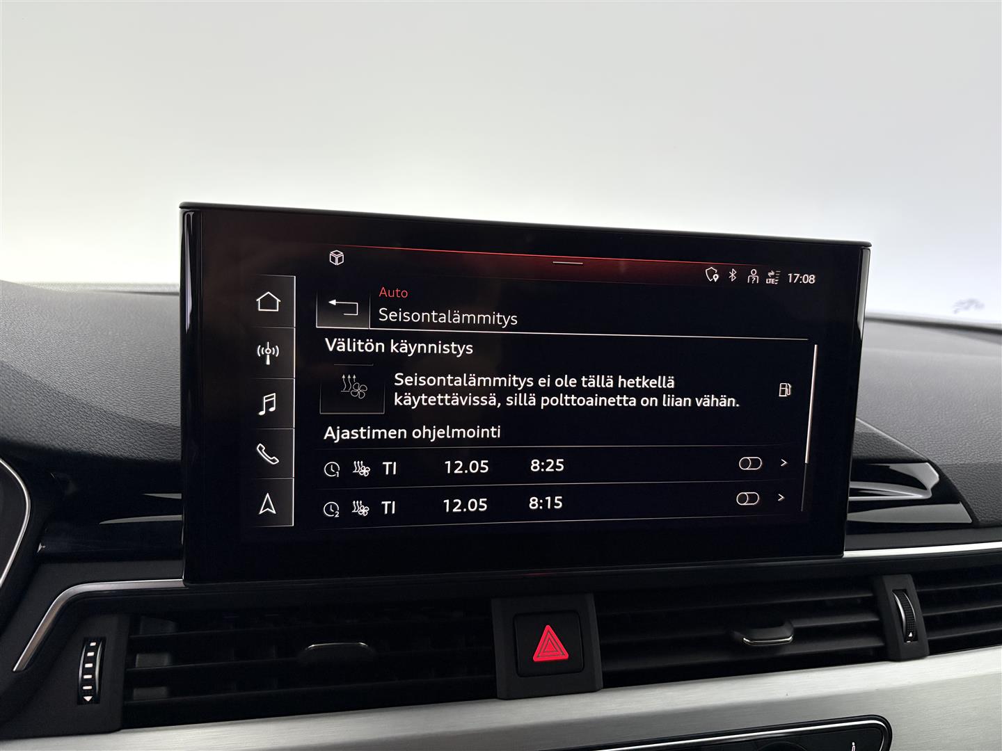 AUDI A4 2021