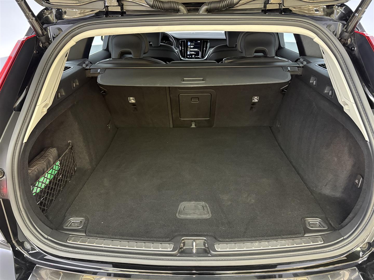 VOLVO V60 2021