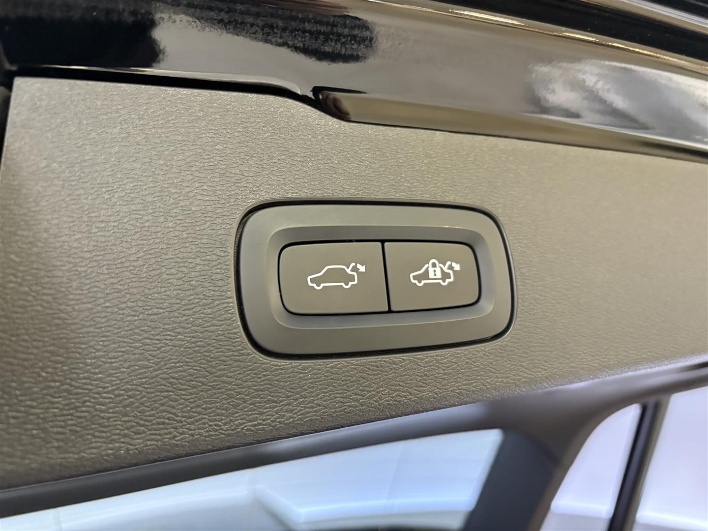 VOLVO V60 2021