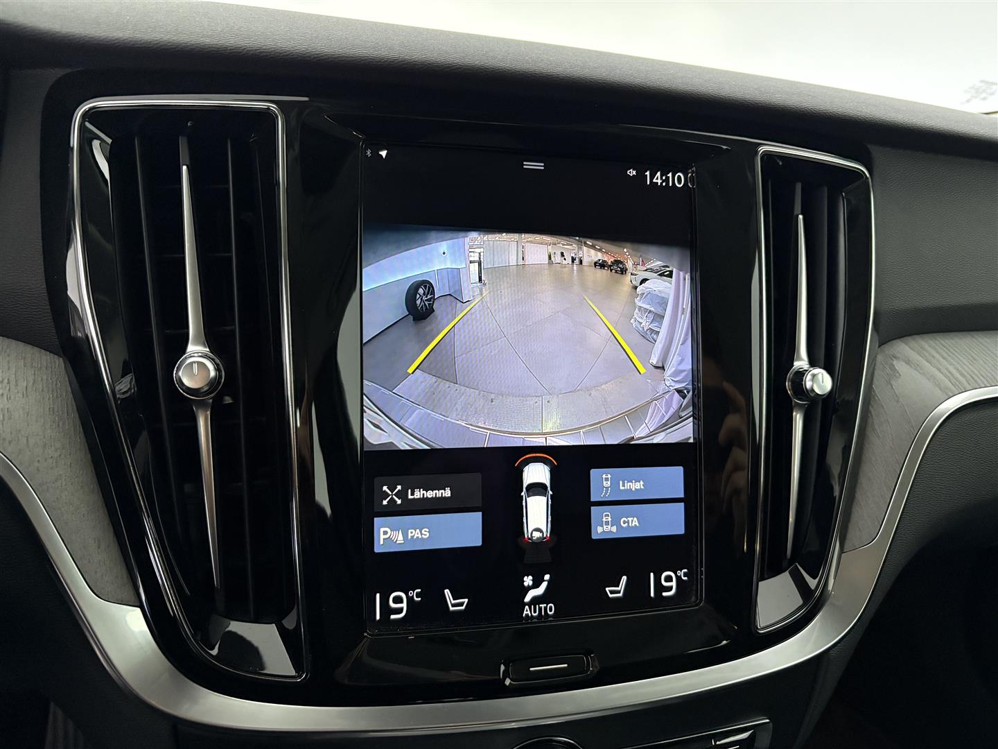 VOLVO V60 2021