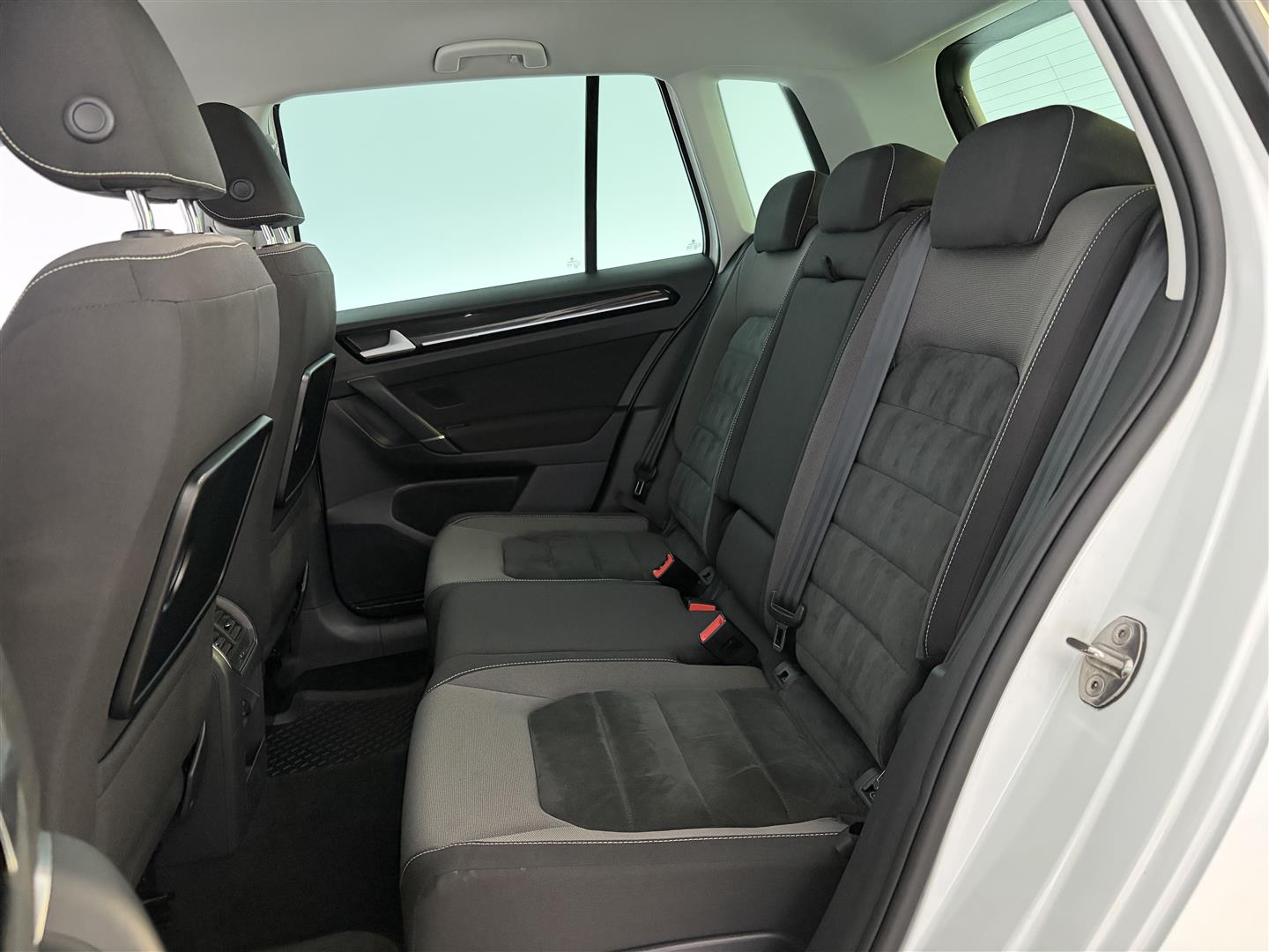 VOLKSWAGEN Golf Sportsvan 2015