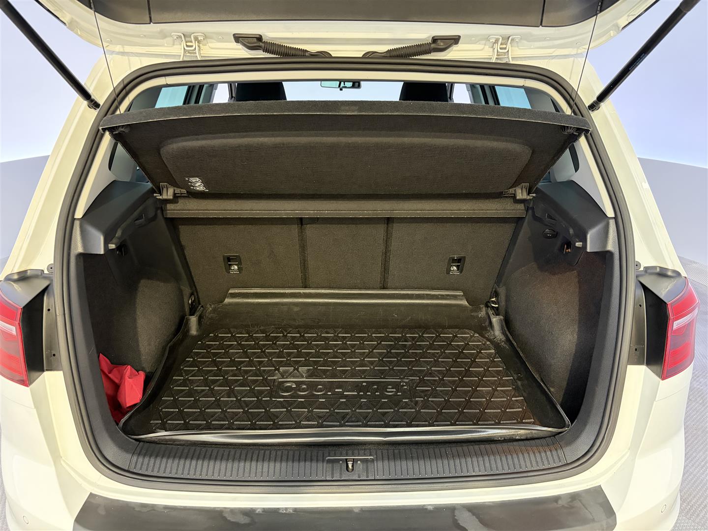 VOLKSWAGEN Golf Sportsvan 2015