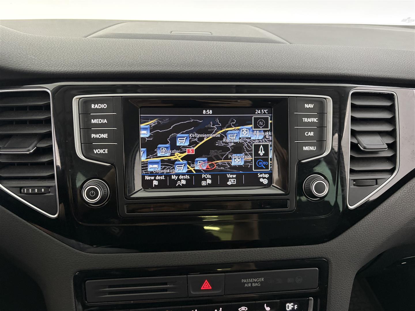 VOLKSWAGEN Golf Sportsvan 2015