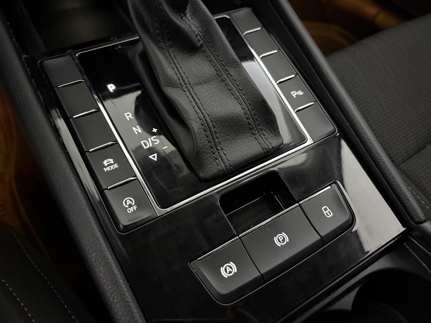 SKODA Superb 2015
