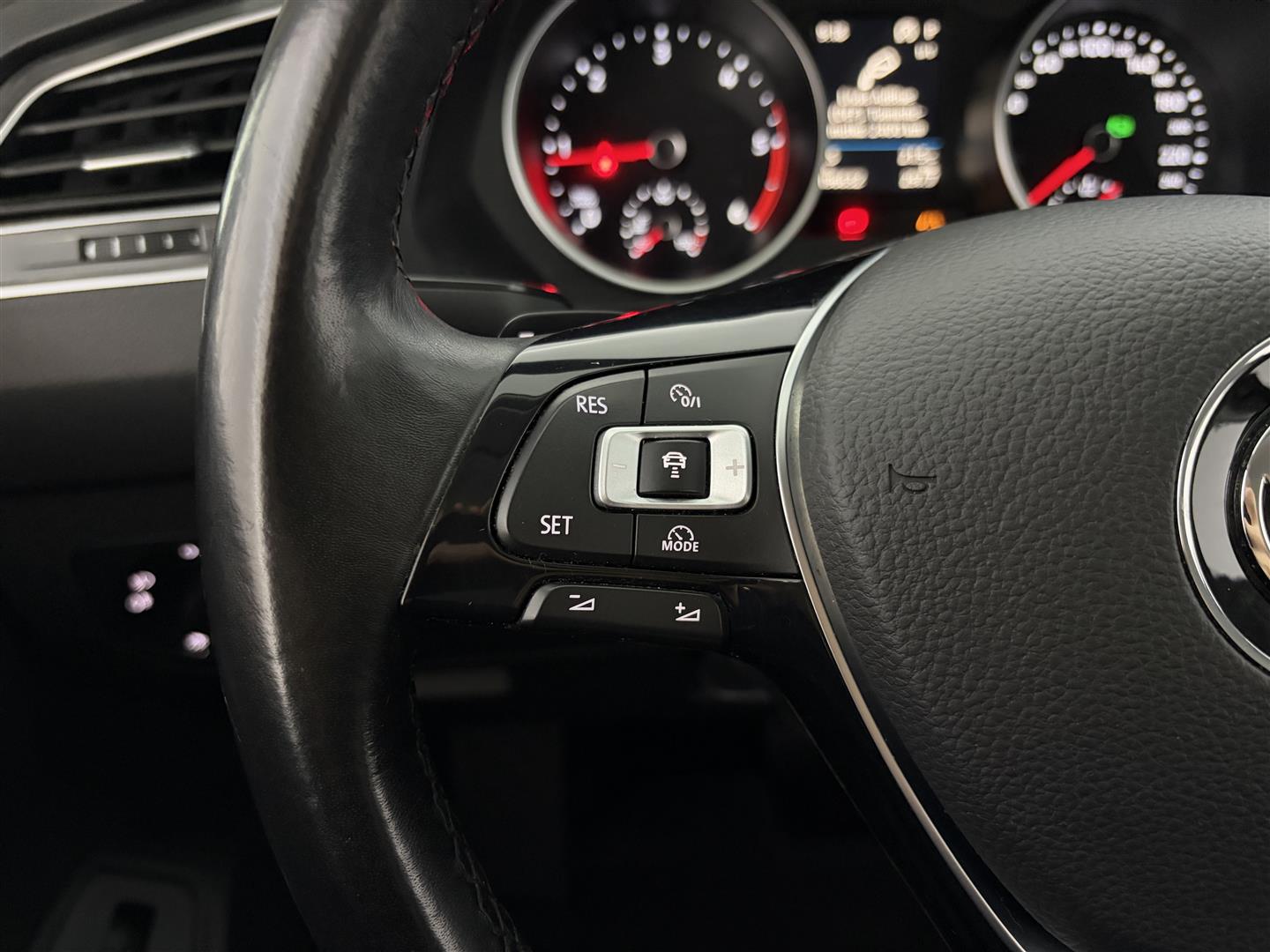 VOLKSWAGEN Tiguan 2018
