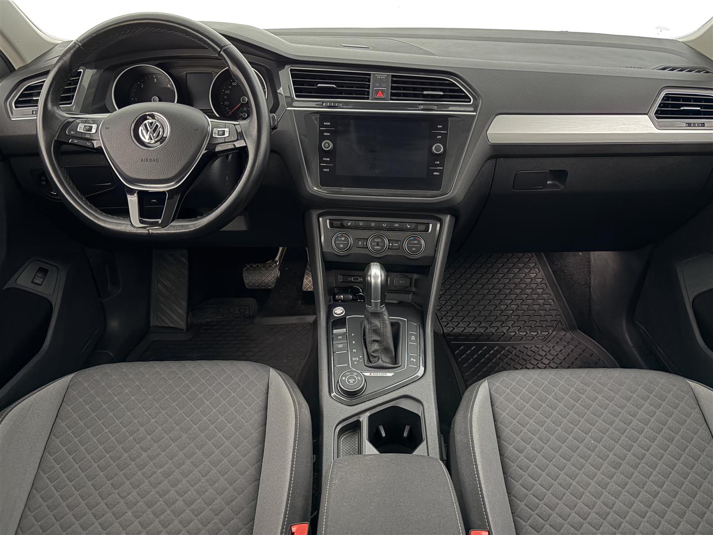VOLKSWAGEN Tiguan 2018