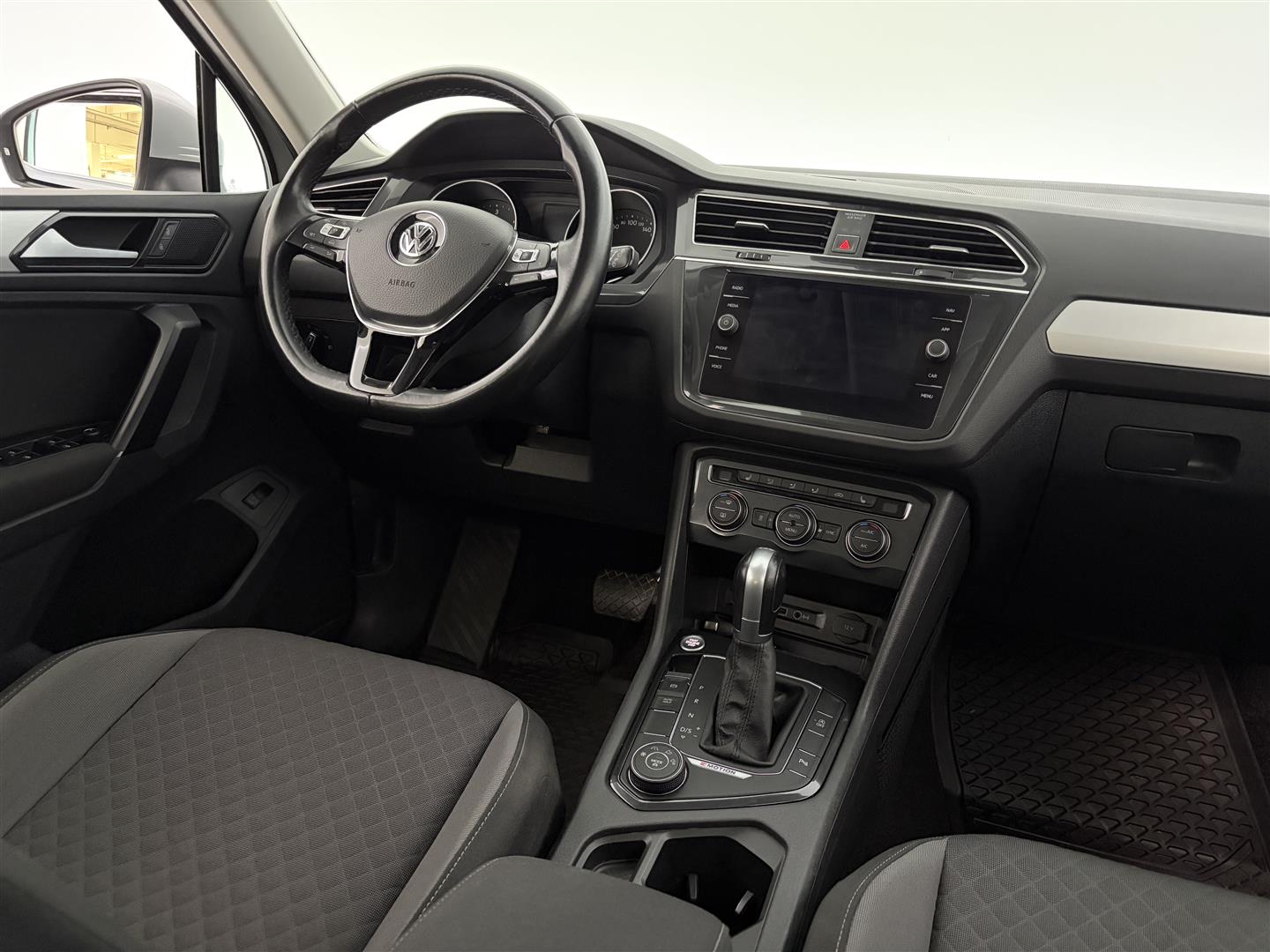 VOLKSWAGEN Tiguan 2018