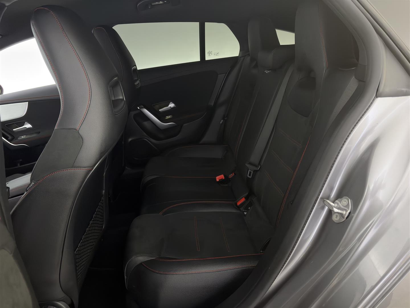 MERCEDES-BENZ CLA 2020