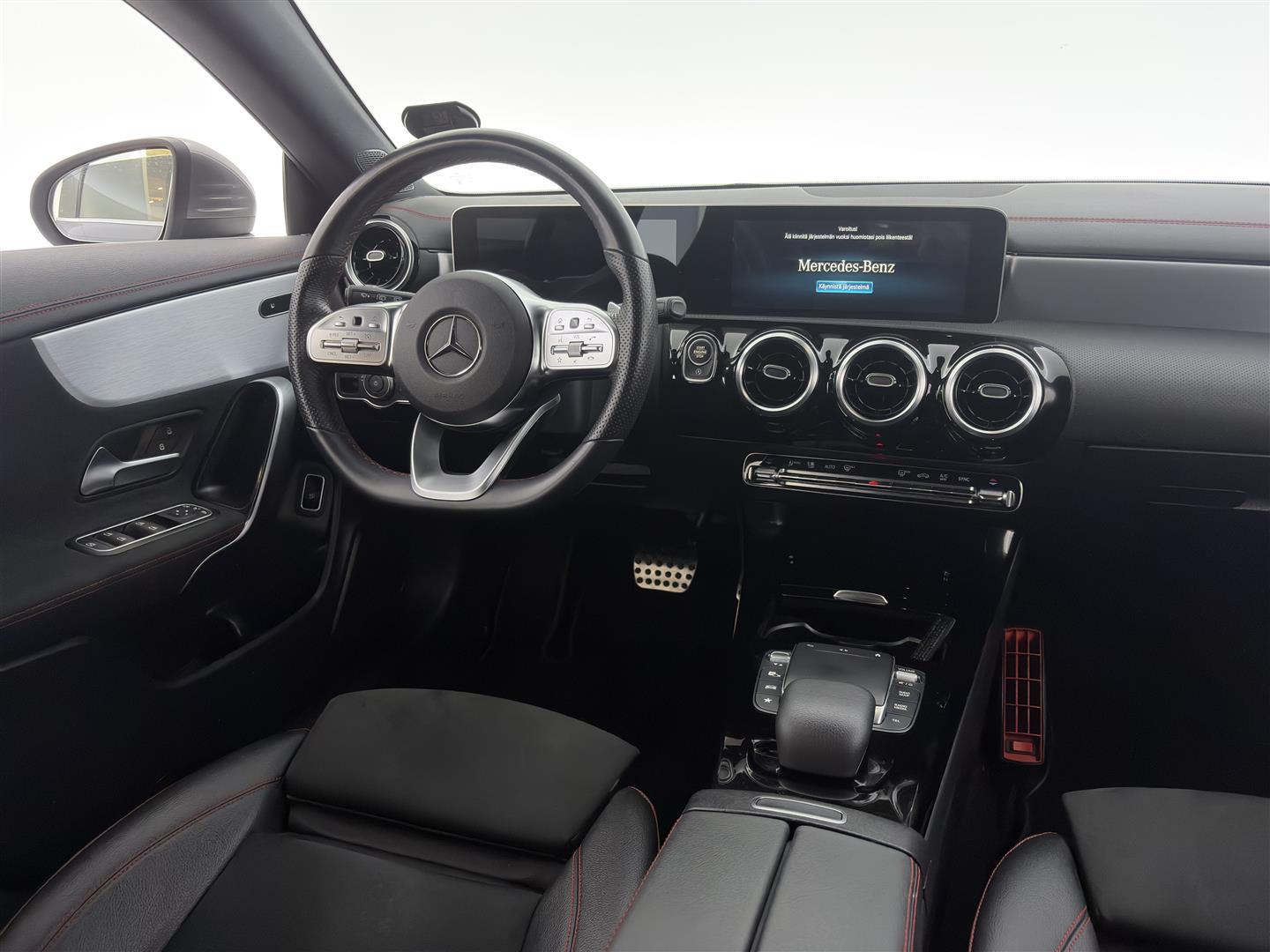 MERCEDES-BENZ CLA 2020