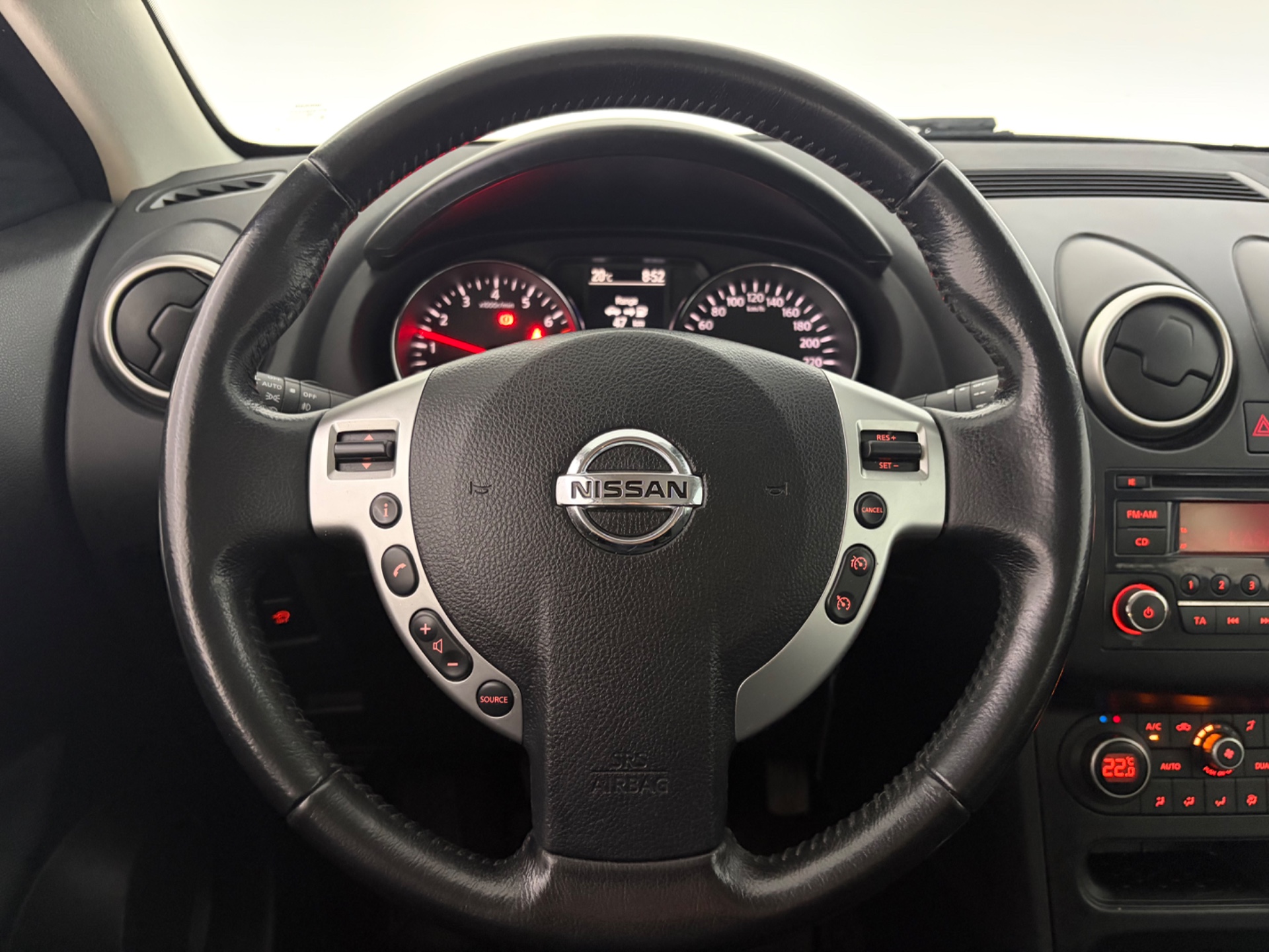 NISSAN Qashqai 2012