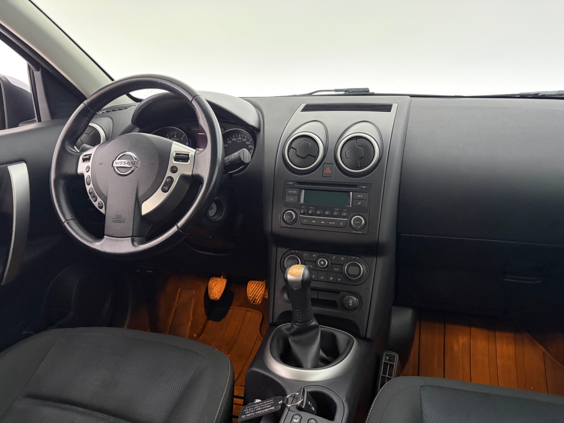NISSAN Qashqai 2012