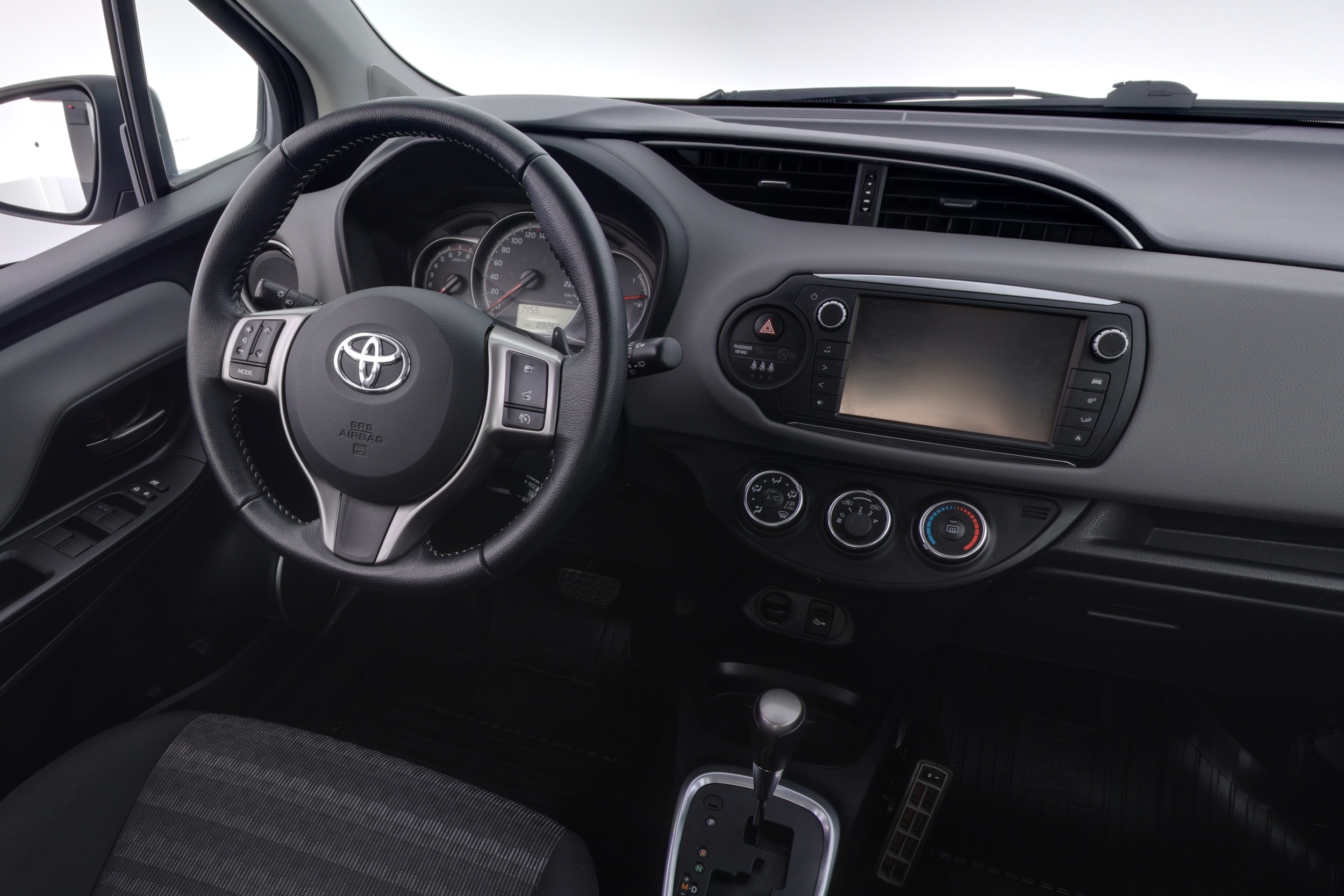 Toyota Yaris 2016