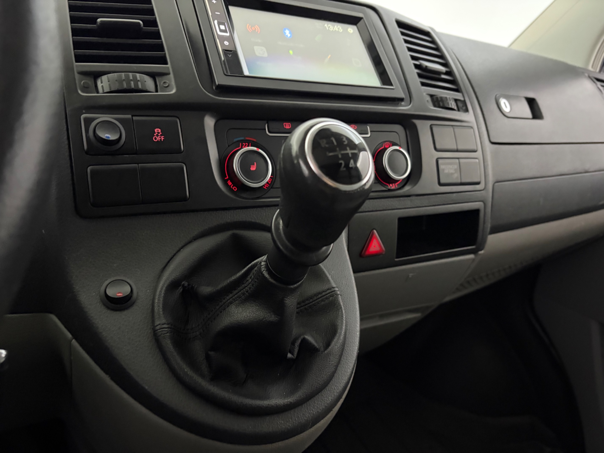 VOLKSWAGEN Transporter 2011