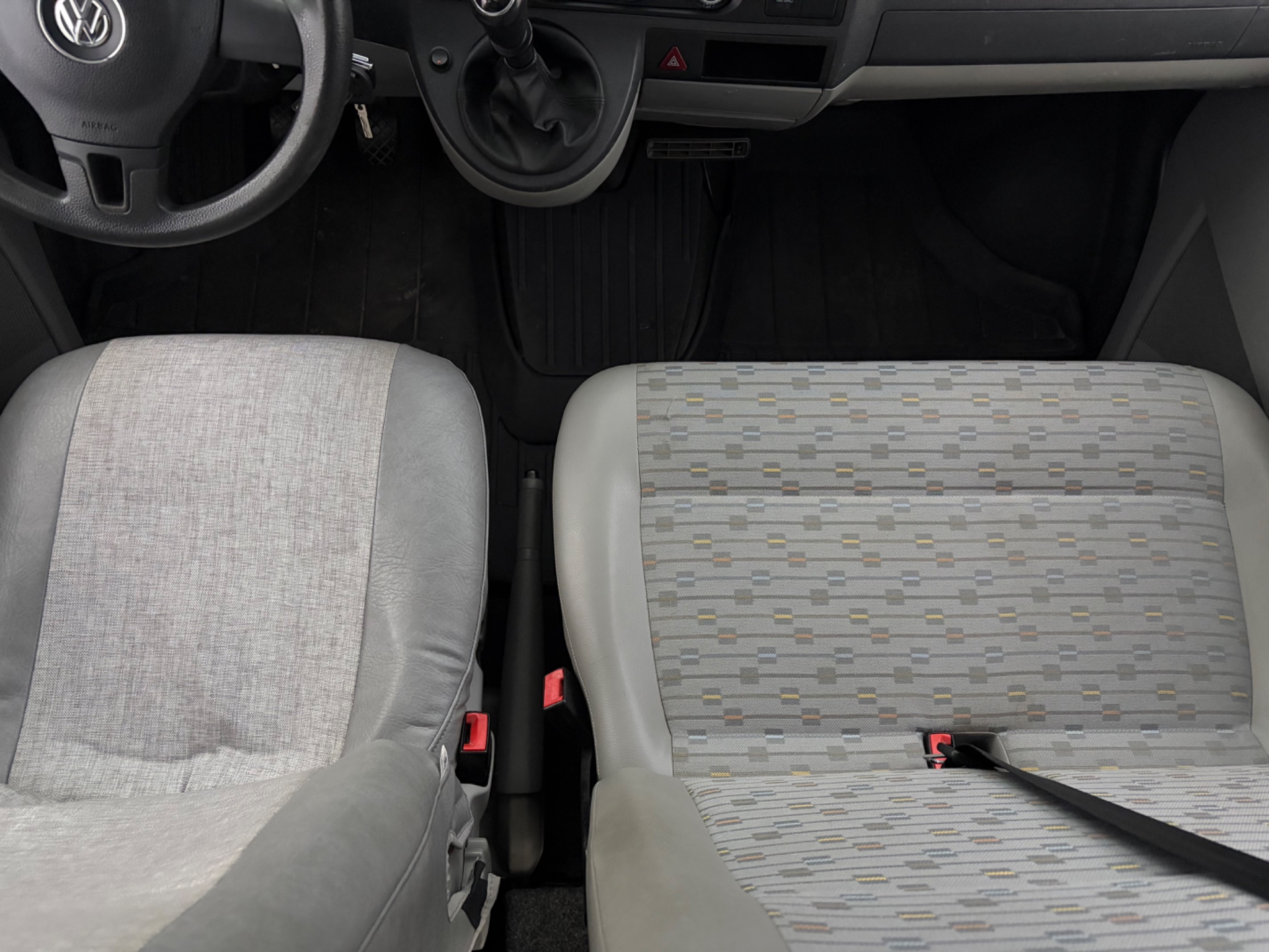VOLKSWAGEN Transporter 2011
