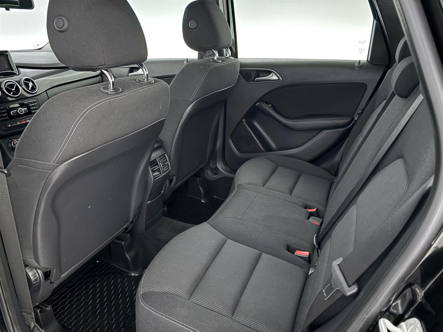 MERCEDES-BENZ B 2014