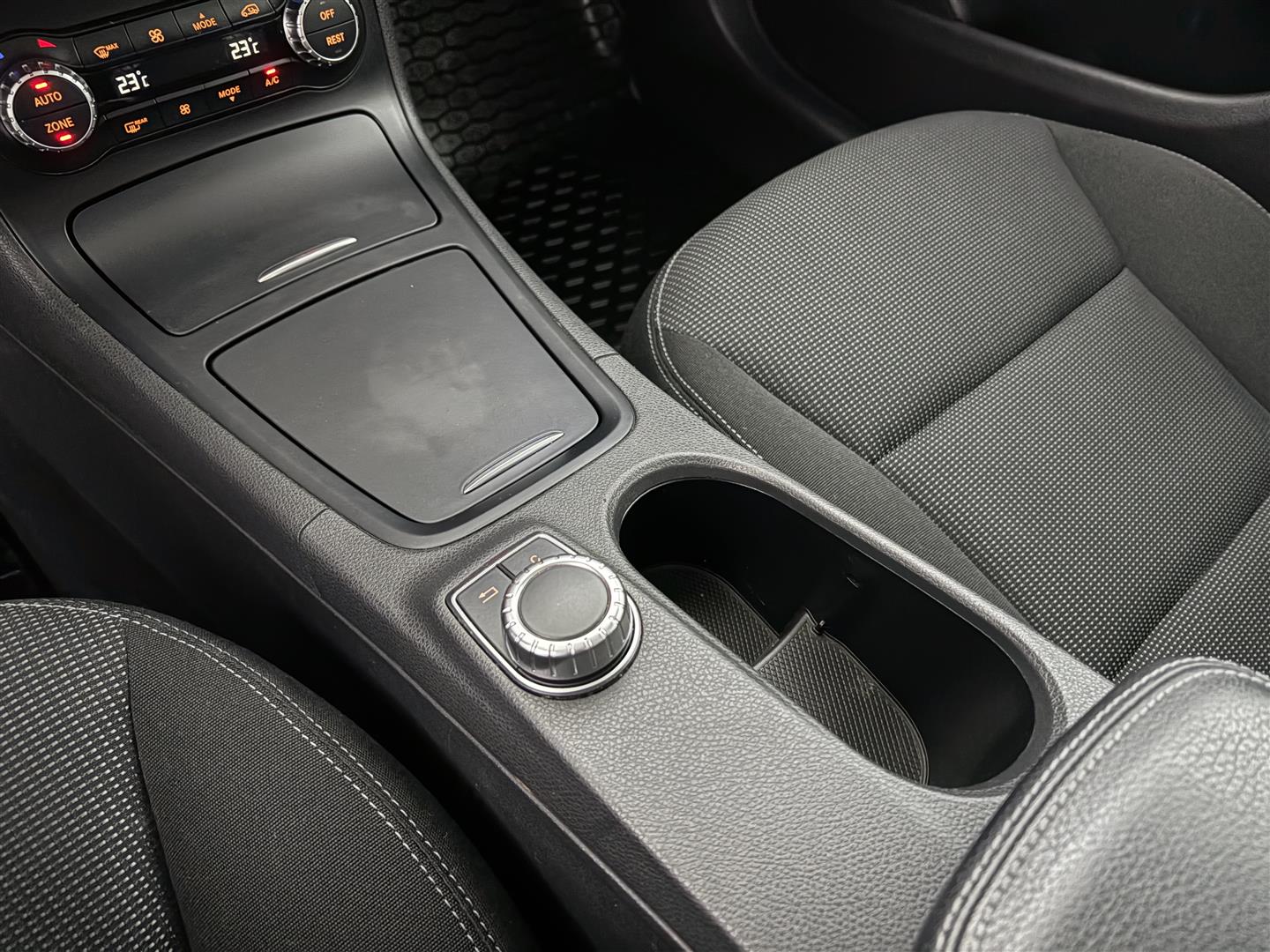 MERCEDES-BENZ B 2014