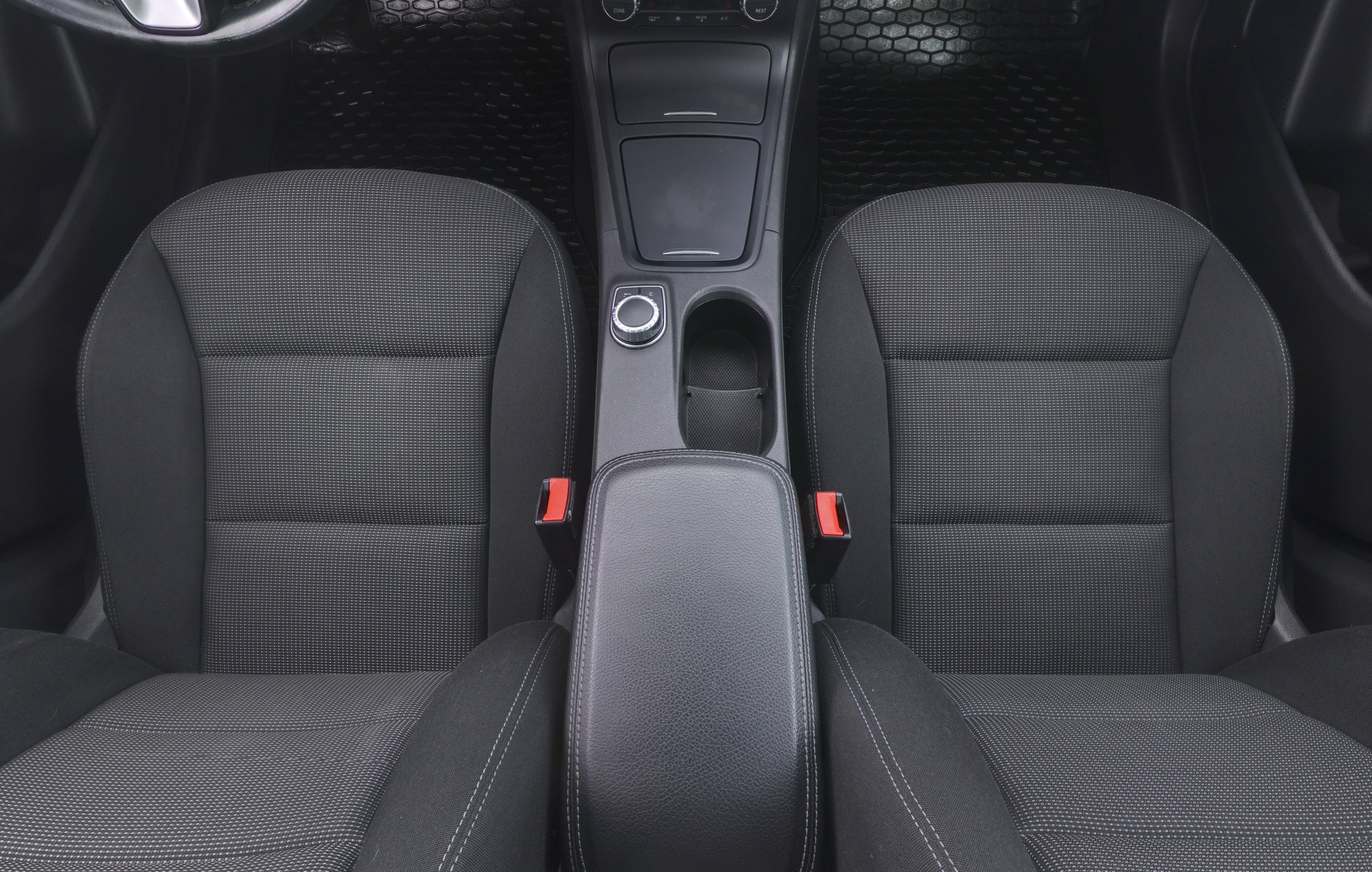 MERCEDES-BENZ B 2014