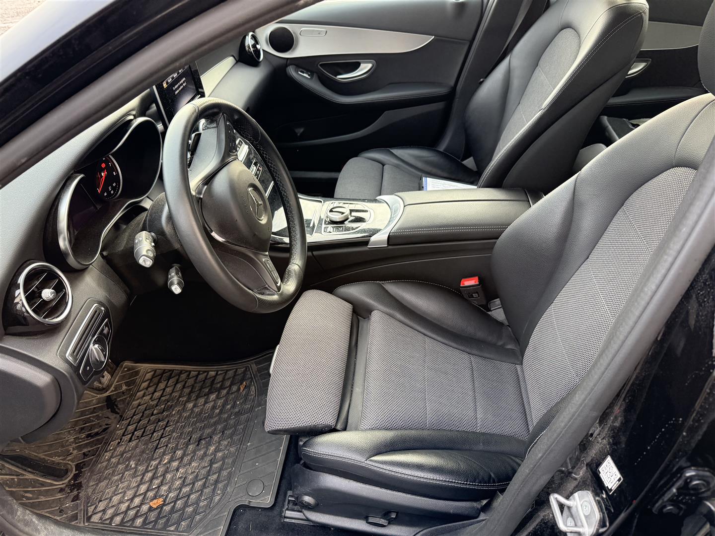 MERCEDES-BENZ C 2017