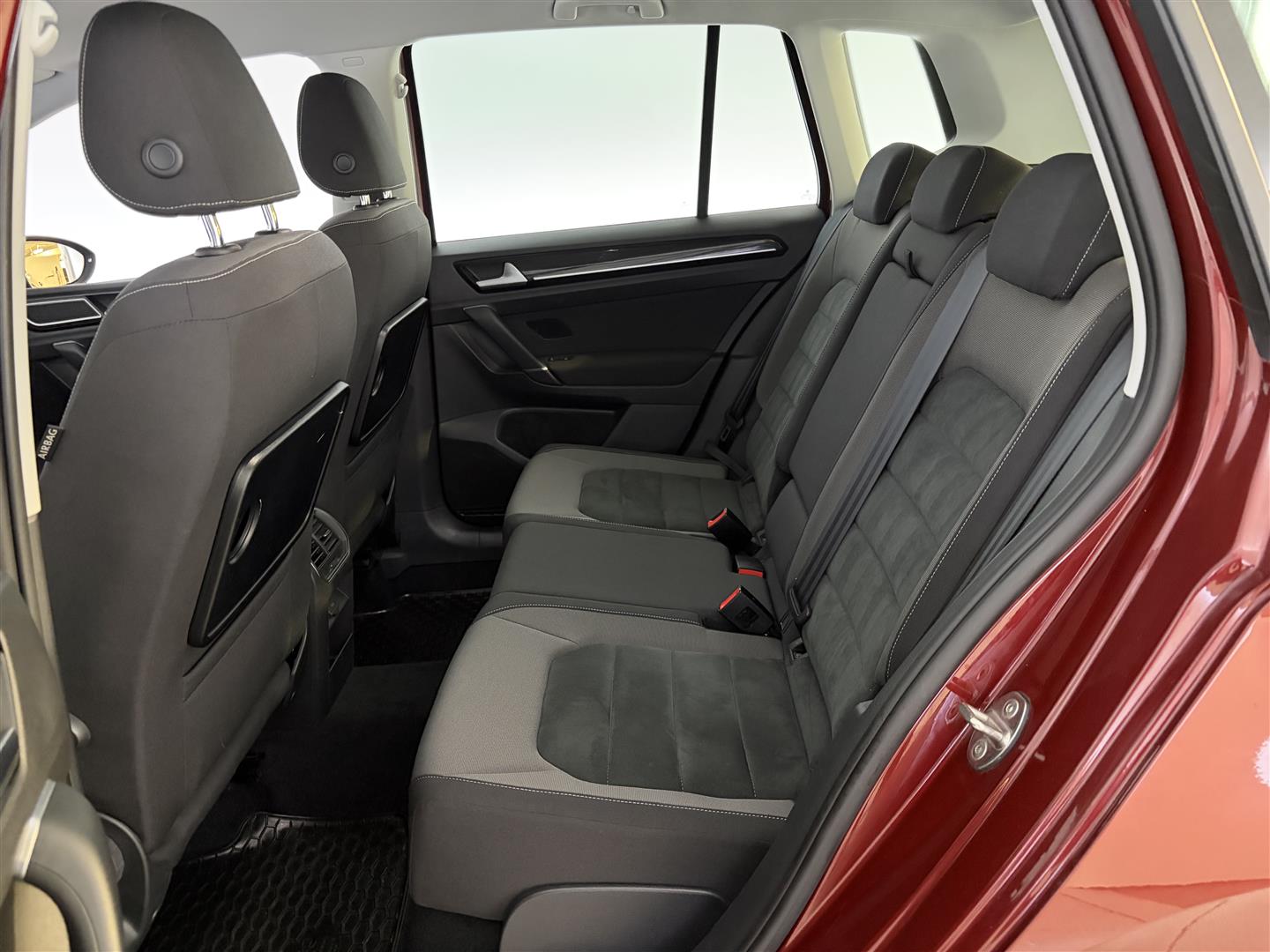 VOLKSWAGEN Golf Sportsvan 2018