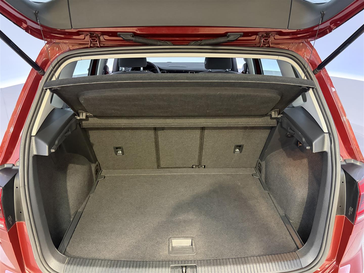 VOLKSWAGEN Golf Sportsvan 2018