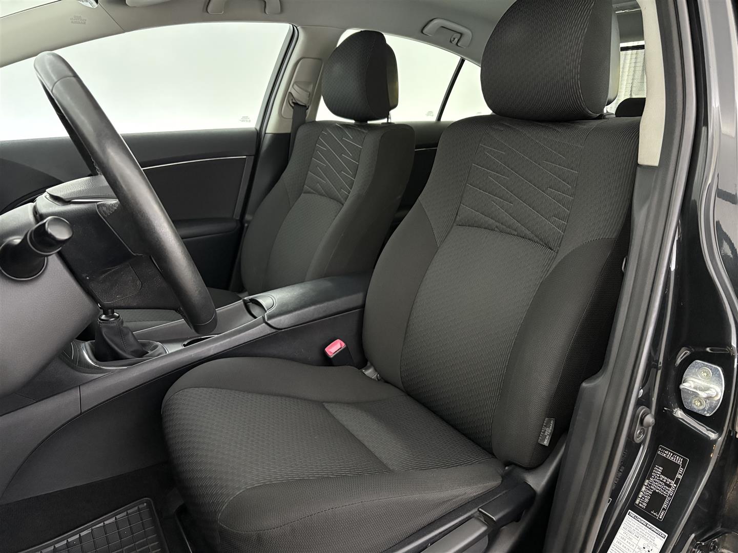 TOYOTA Avensis 2009