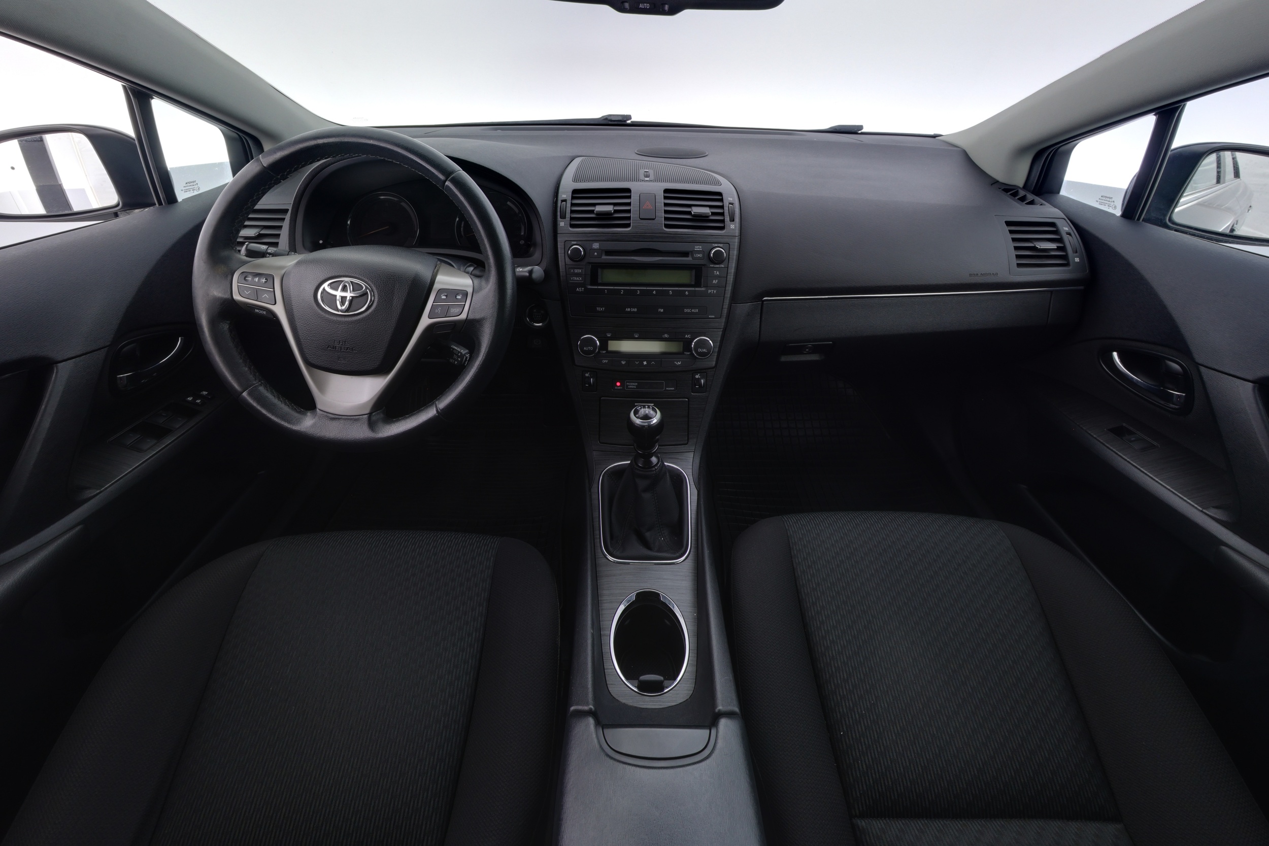 TOYOTA Avensis 2009