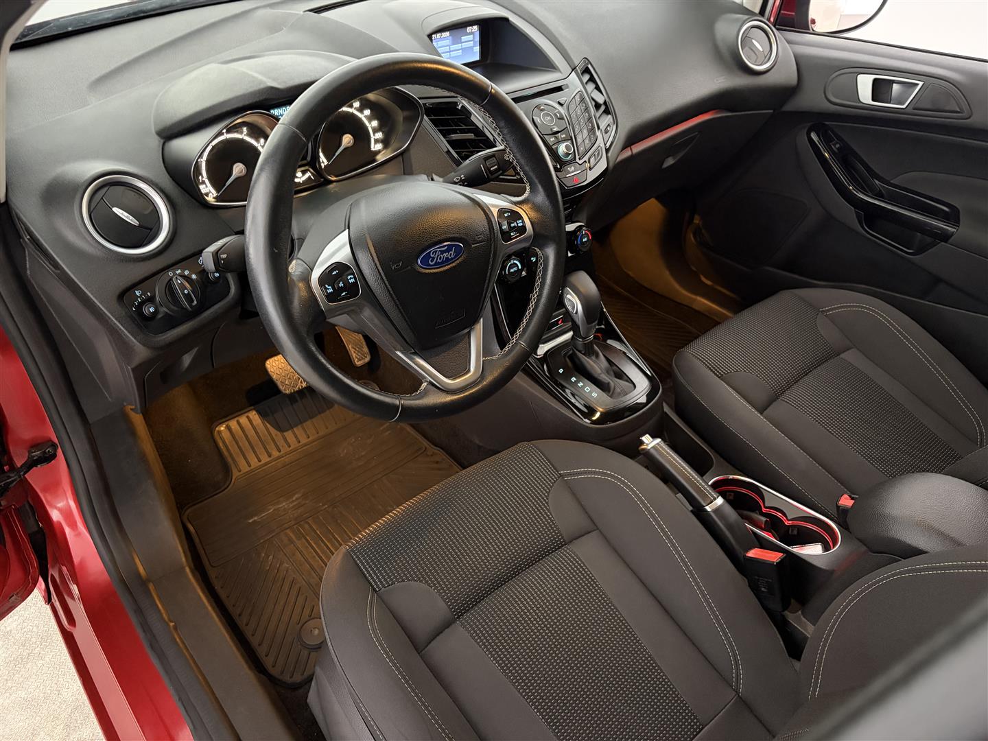 FORD Fiesta 2017