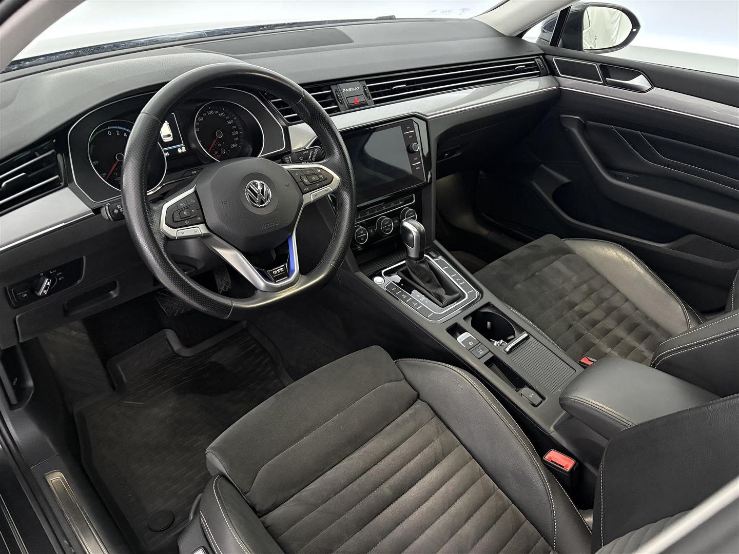 VOLKSWAGEN Passat 2020